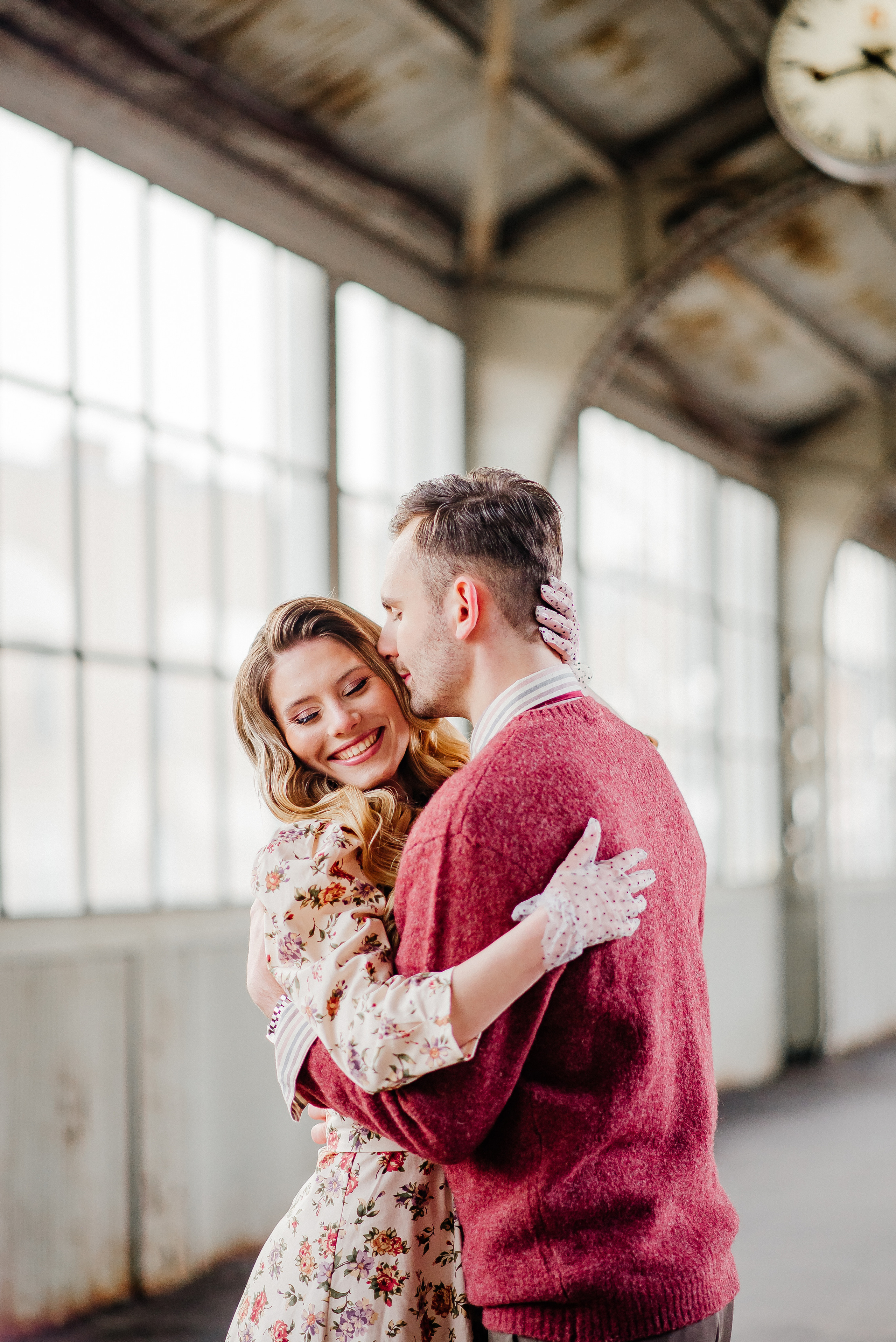 Фотосессия на Витебском вокзале — Love story Анастасия и Максим