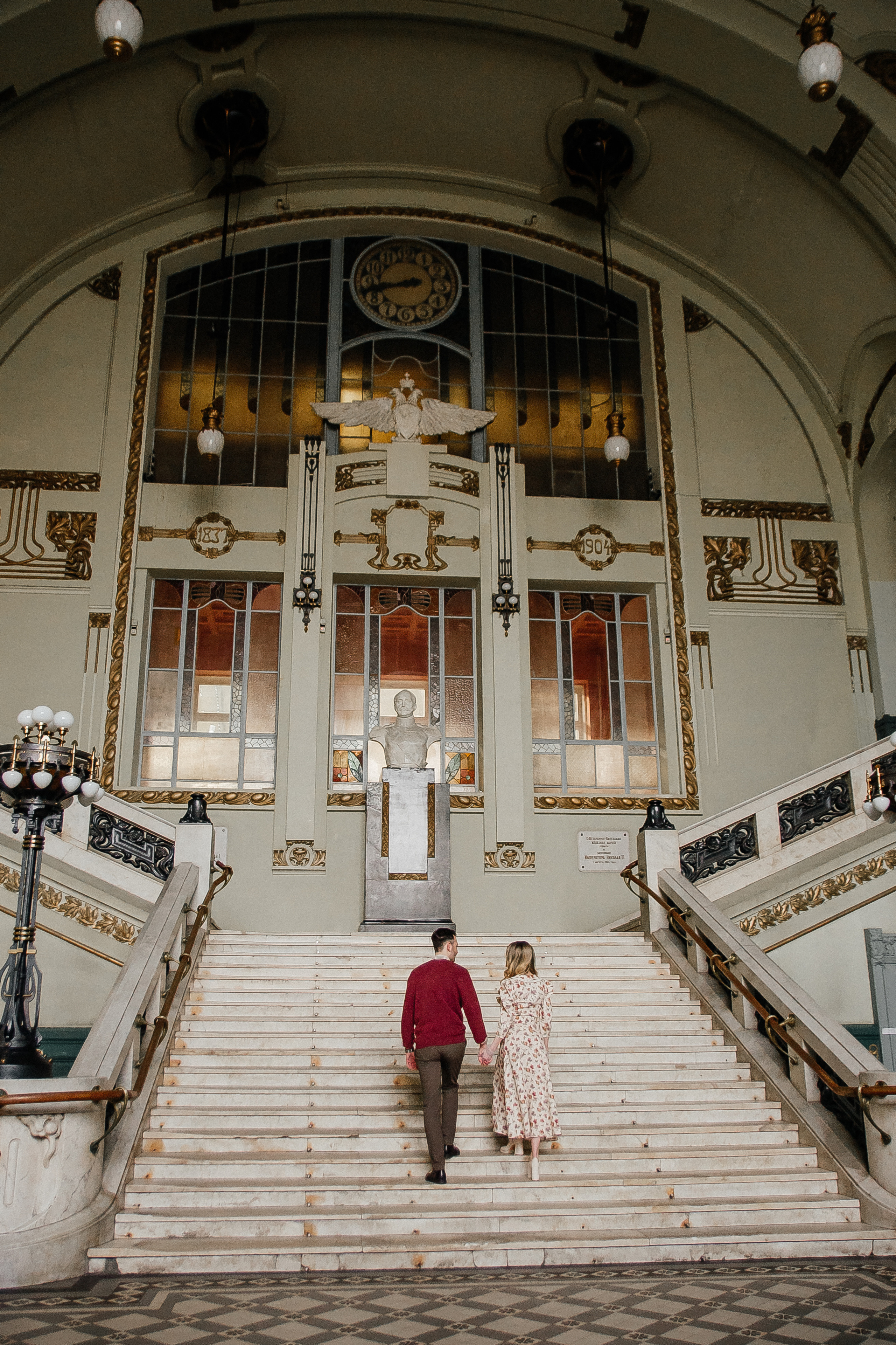 Фотосессия на Витебском вокзале — Love story Анастасия и Максим