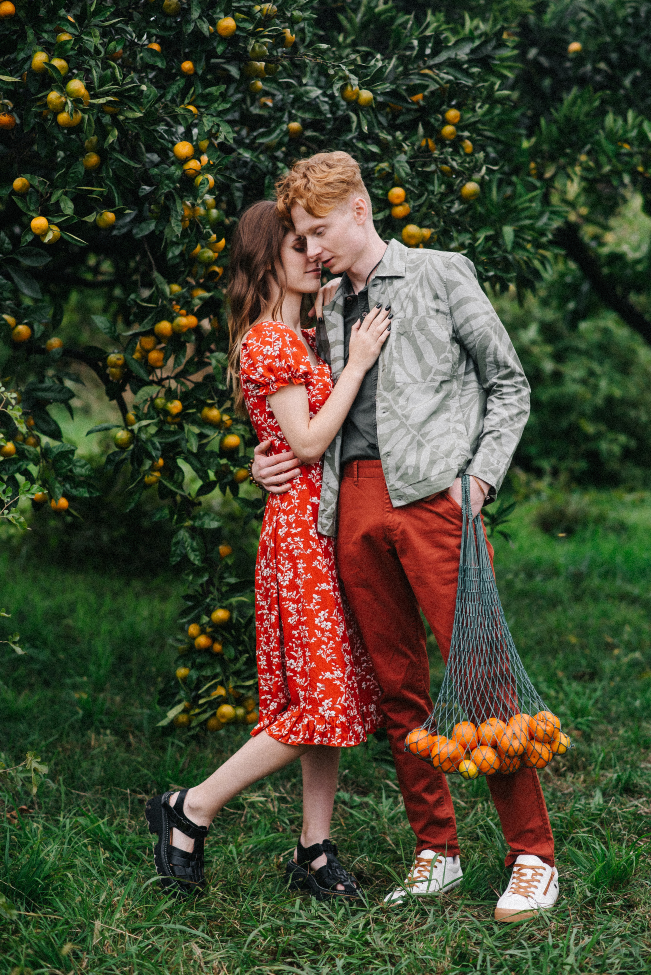 Фотосессия Love story в мандариновом саду. Софья и Арсений