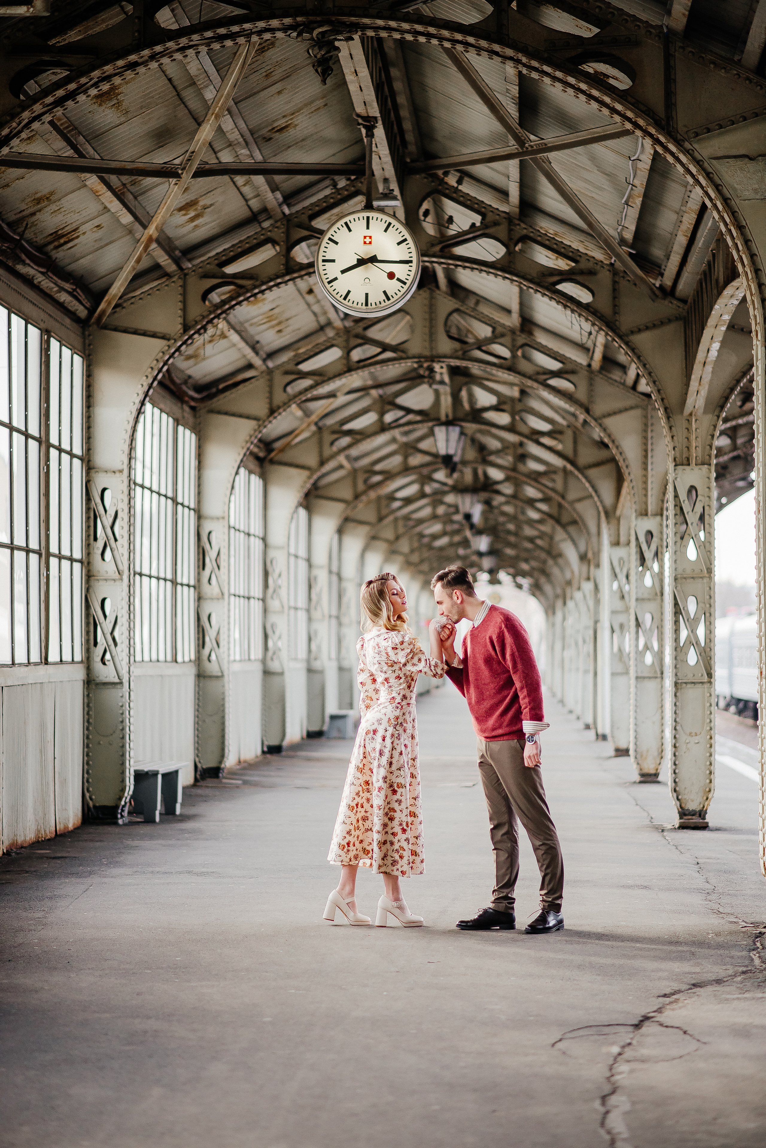 Фотосессия на Витебском вокзале — Love story Анастасия и Максим