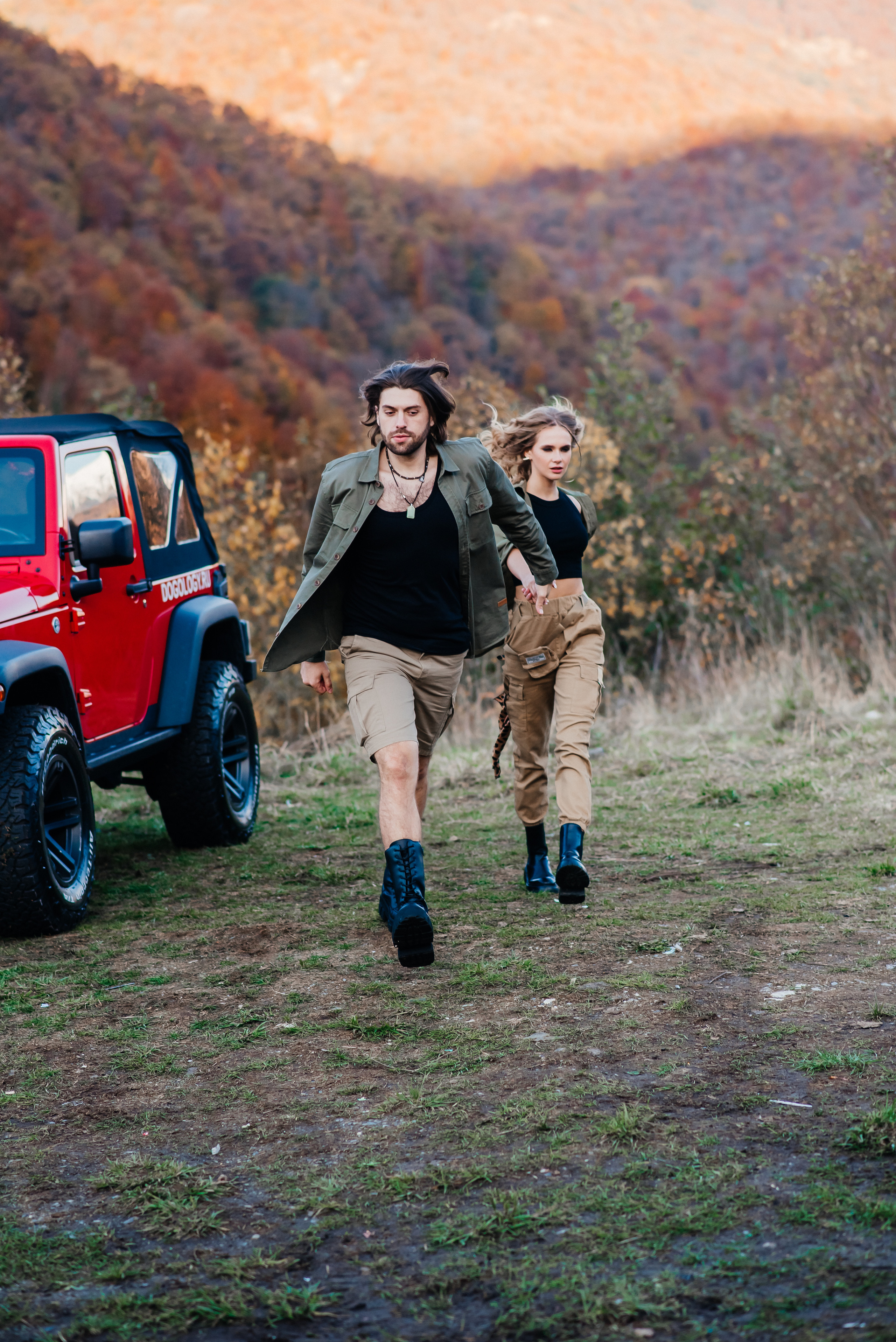 Фотосессия Сафари на джипе в горах Роза Хутор. Love story Ярослав и Екатерина