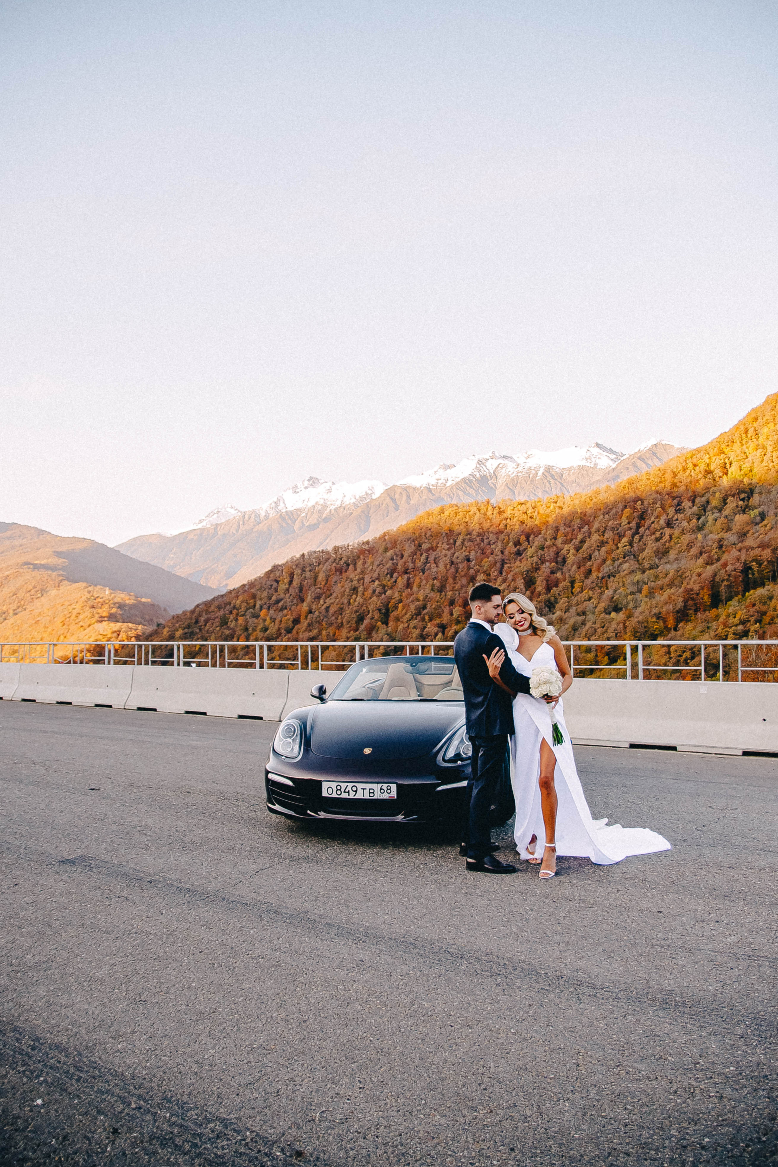 Свадебная съёмка в горах Роза Хутор — Анастасия и Денис