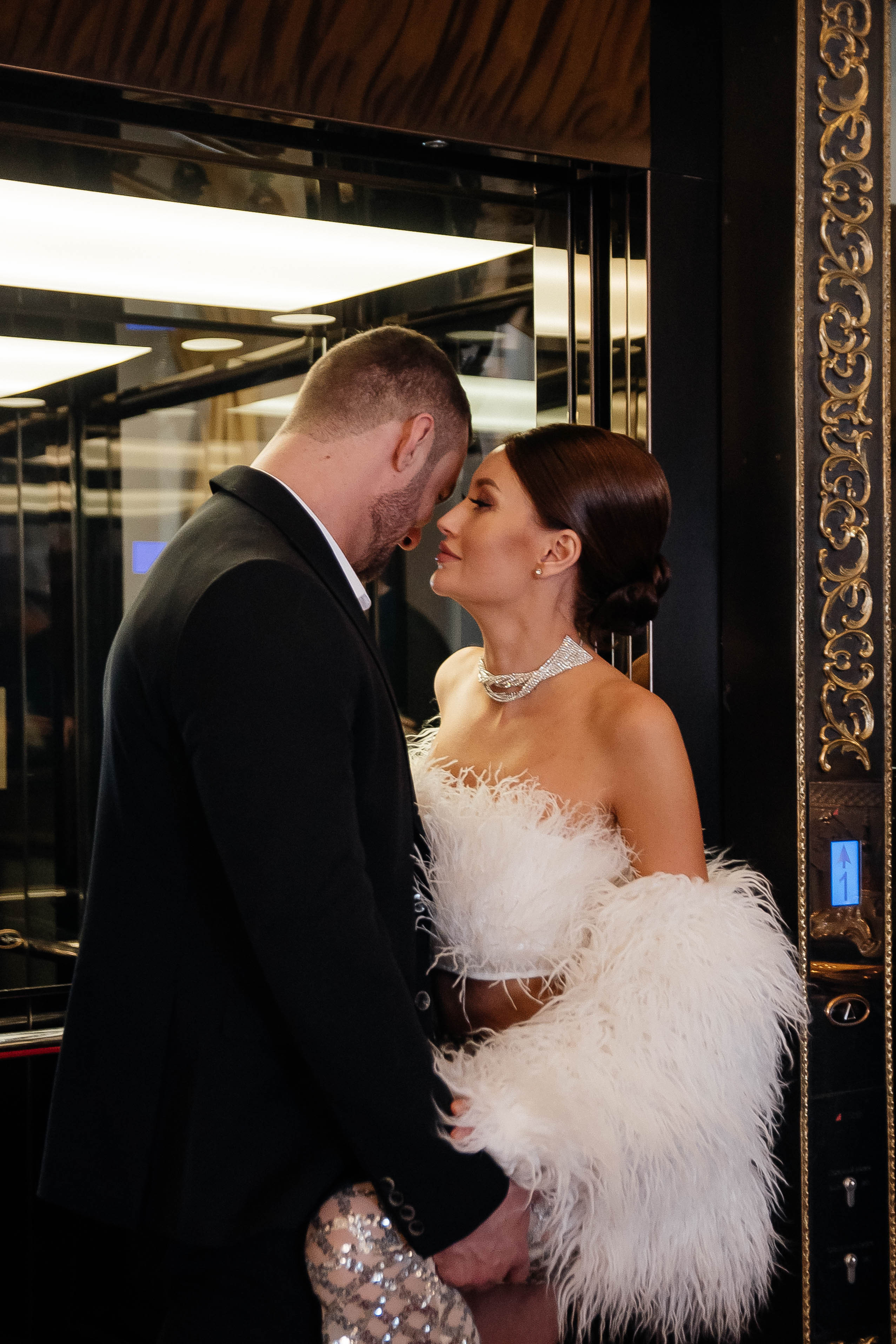 Свадебная фотосессия в отеле «Дворец Трезини», Санкт-Петербург — Дарья и Максим