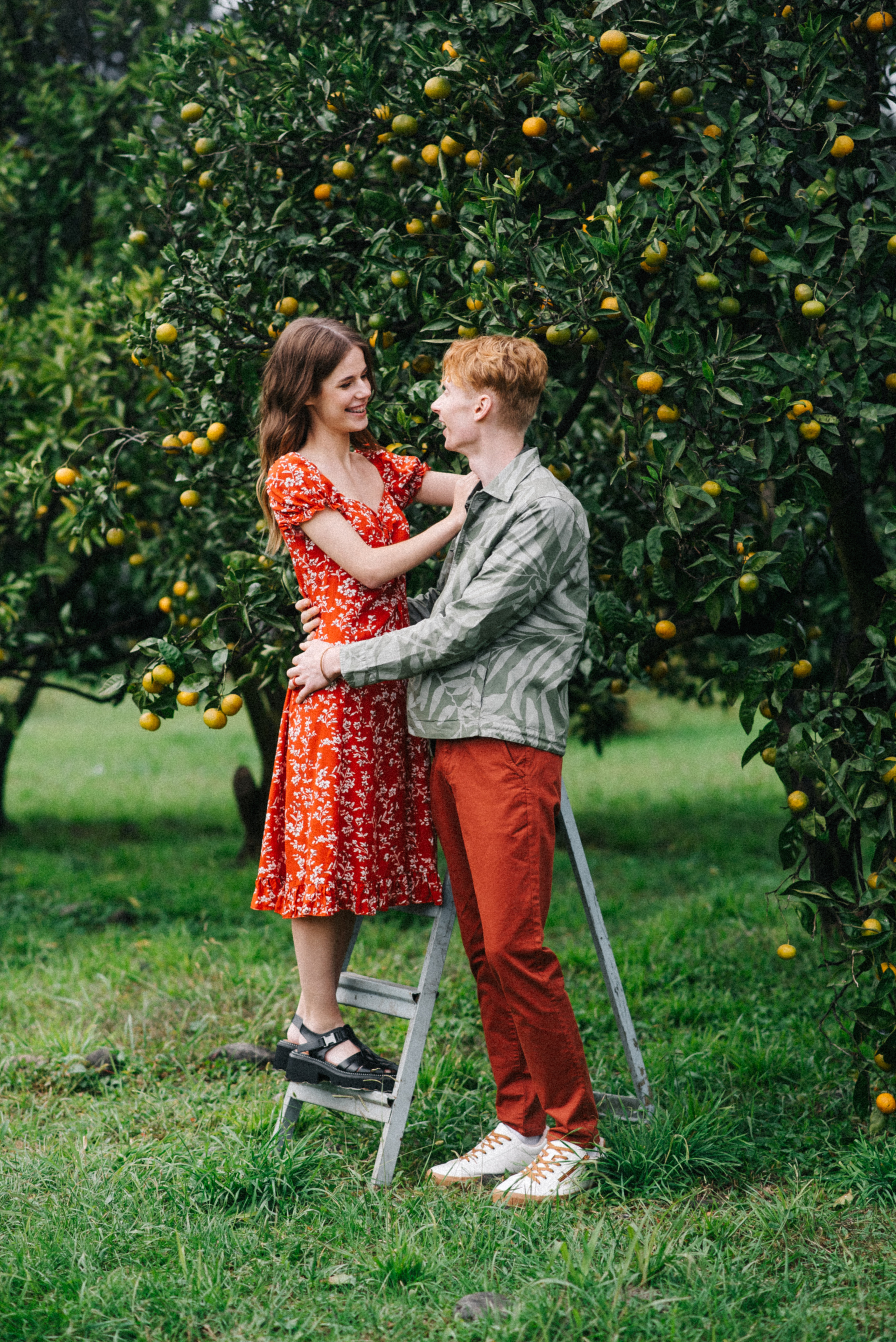 Фотосессия Love story в мандариновом саду. Софья и Арсений