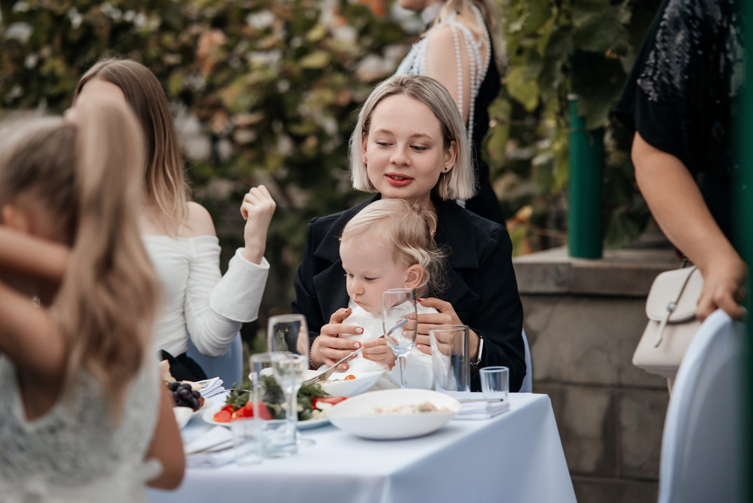 «Свадьба Даши и Артема». Школьный фотограф в Валуйках. Фотосессии для выпускников и изготовление выпускных альбомов в городе Валуйки и в Белгородской области