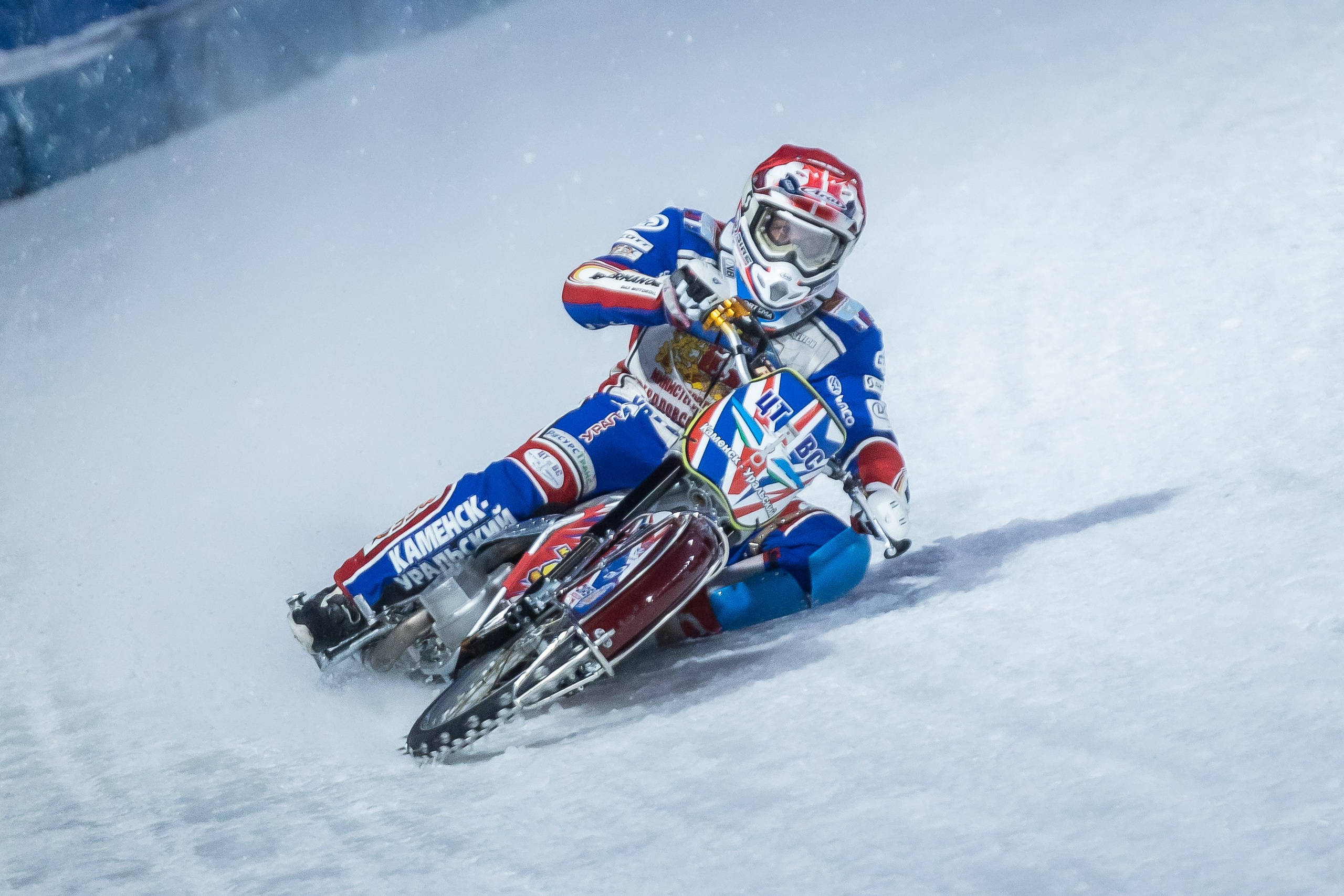 Битва Ледовых Гладиаторов в городе Красногорске на стадионе Зоркий 15 и 16 февраля. Фотограф Владимир Охрименко