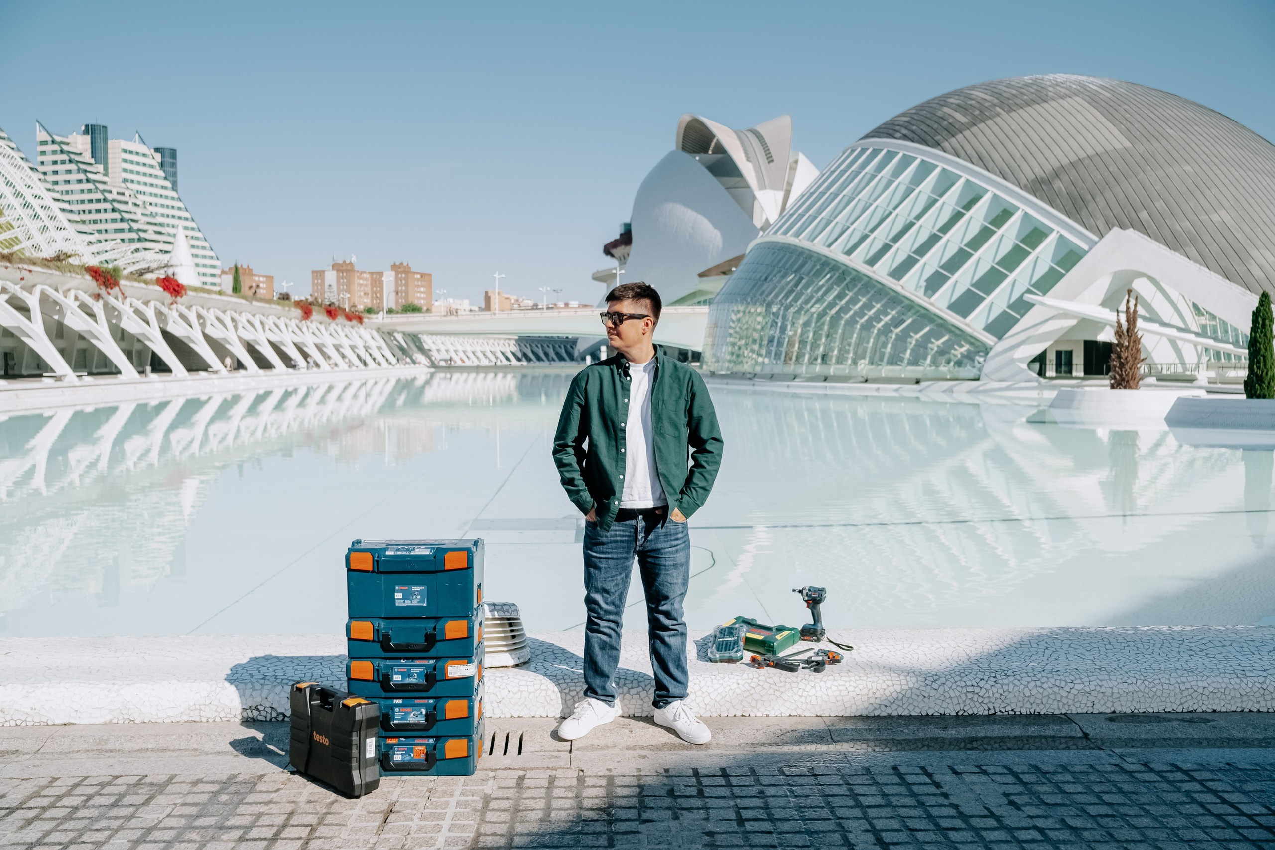 Handyman II. Valencia. Photographer Tatiana Kvasha
