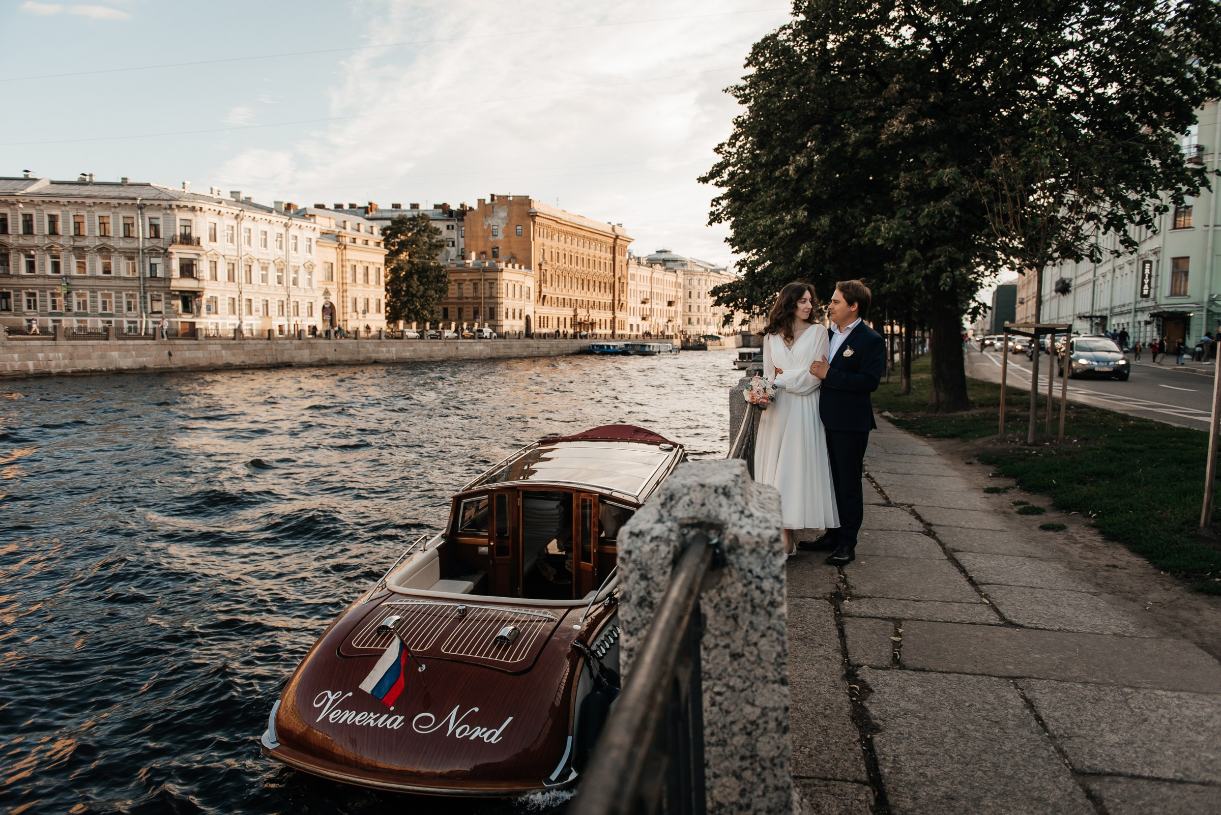 свадебная фотосессия на&nbsp;катере Venezia Nord