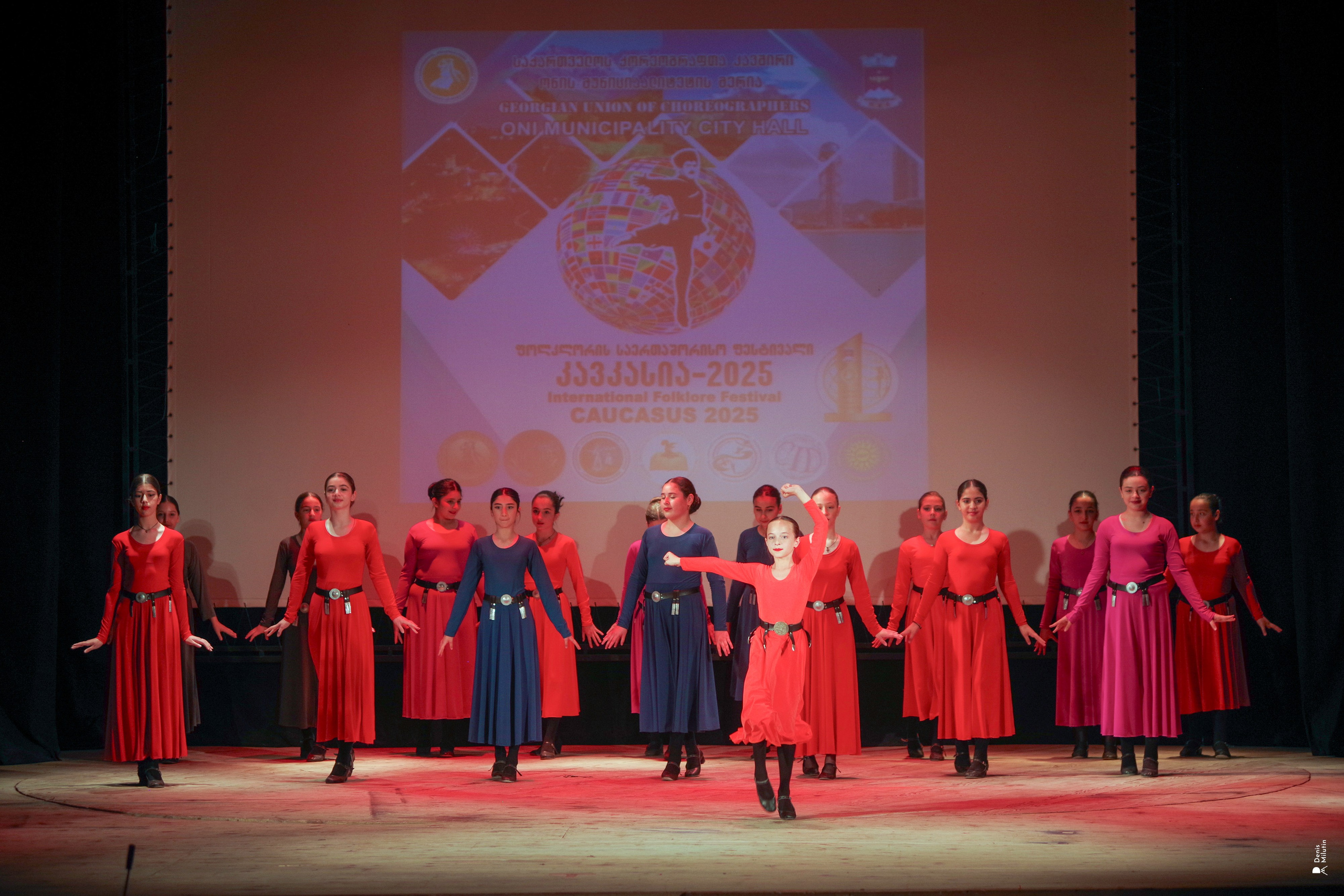 Танцы в прекрасном Они. Портретный фотограф Денис Милютин