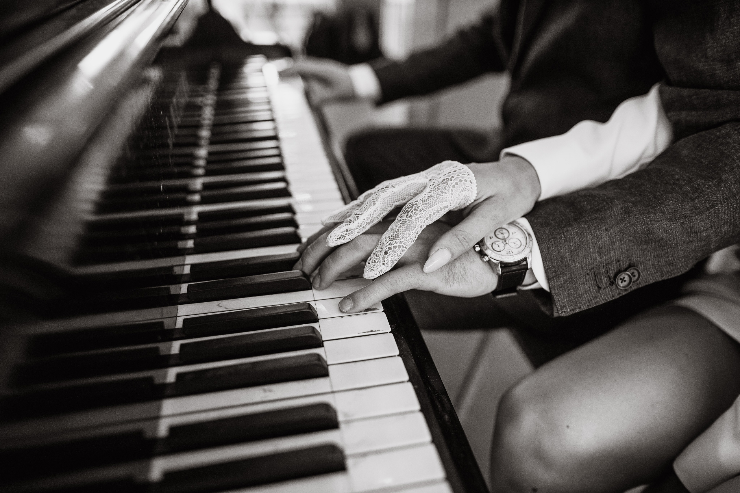 молодожены и рояль