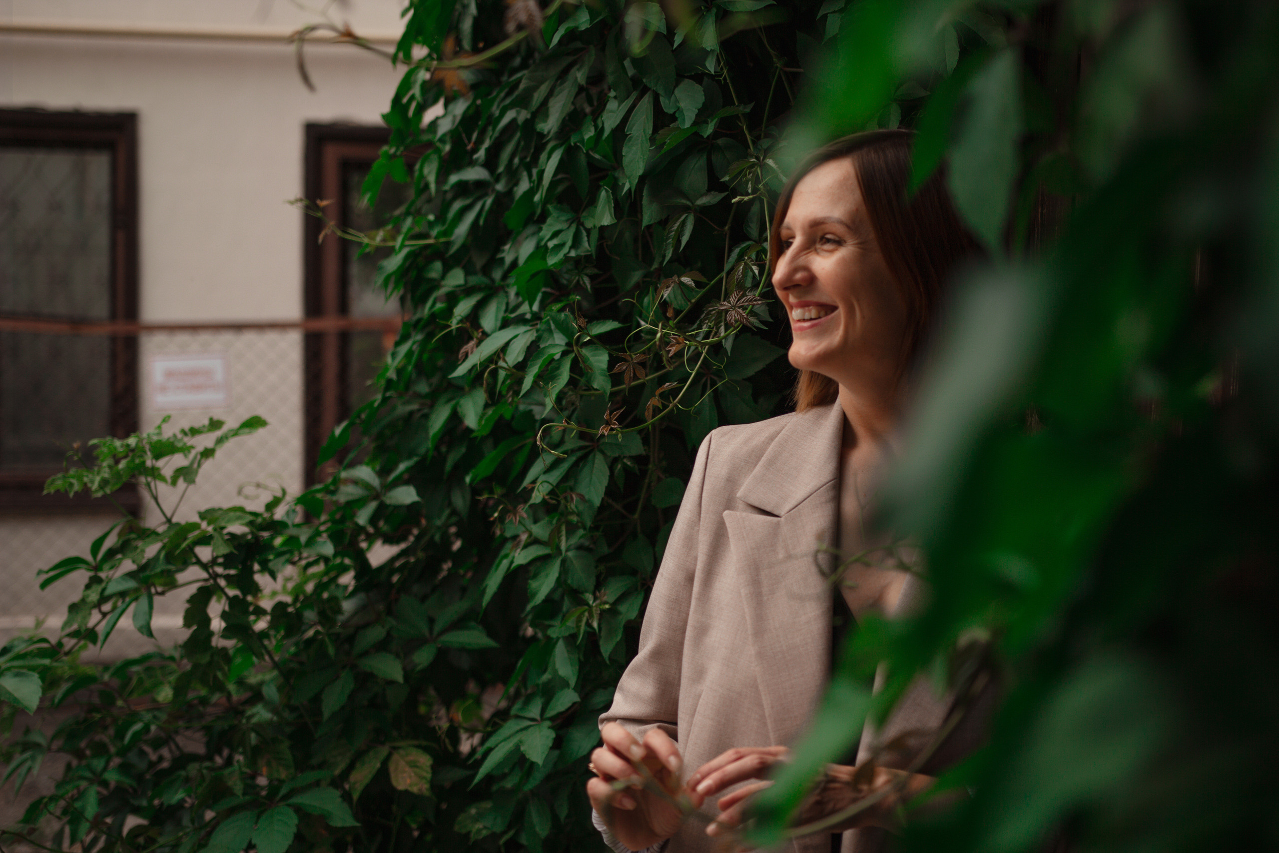 Контент фотосессия девушка в городе. Портретный фотограф в Москве Ольга Акушко