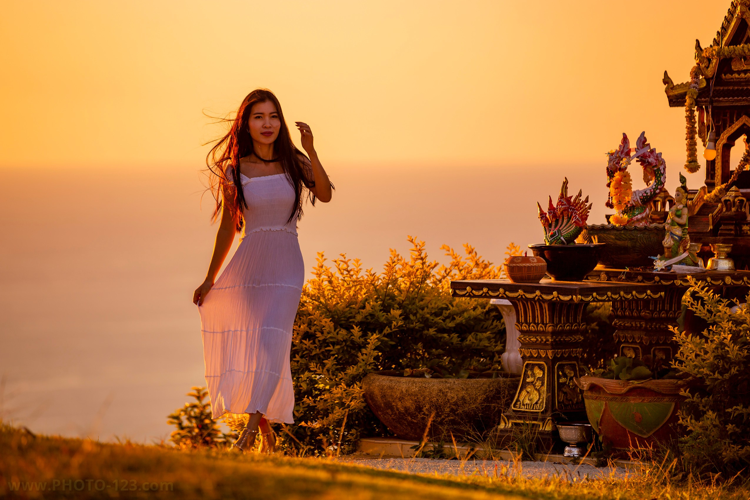 Namfon AoYon. Photographer, Retoucher & Graphic Designer @photo123pro