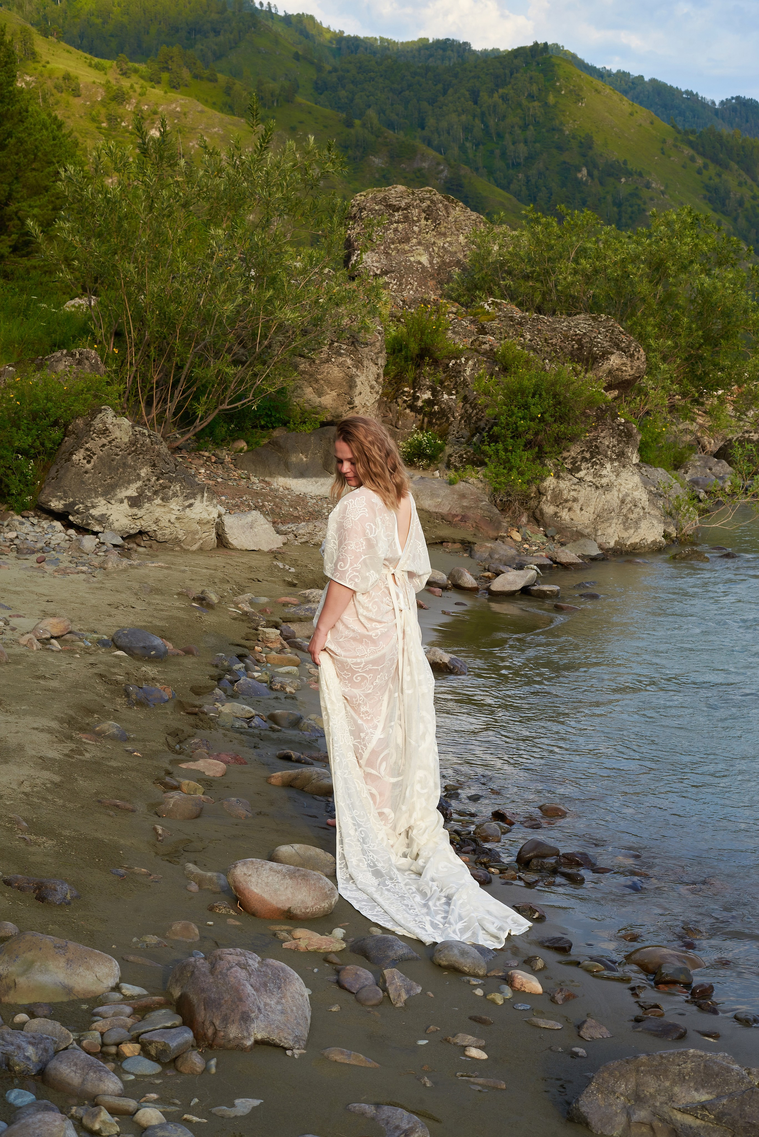 Женские костюмы и платья для фотосъемки. Семейный фотограф в Барнауле, Горный Алтай, Заринск, Алейск