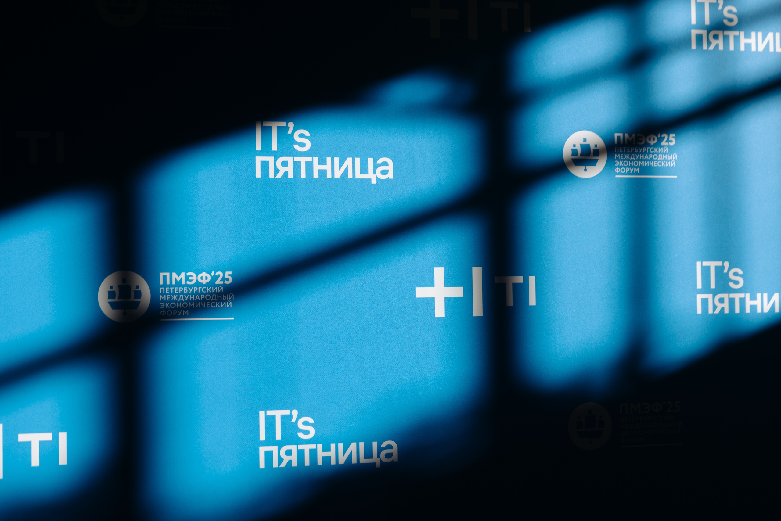 T1 пятница. Коммерческий фотограф — Борис Суходольский