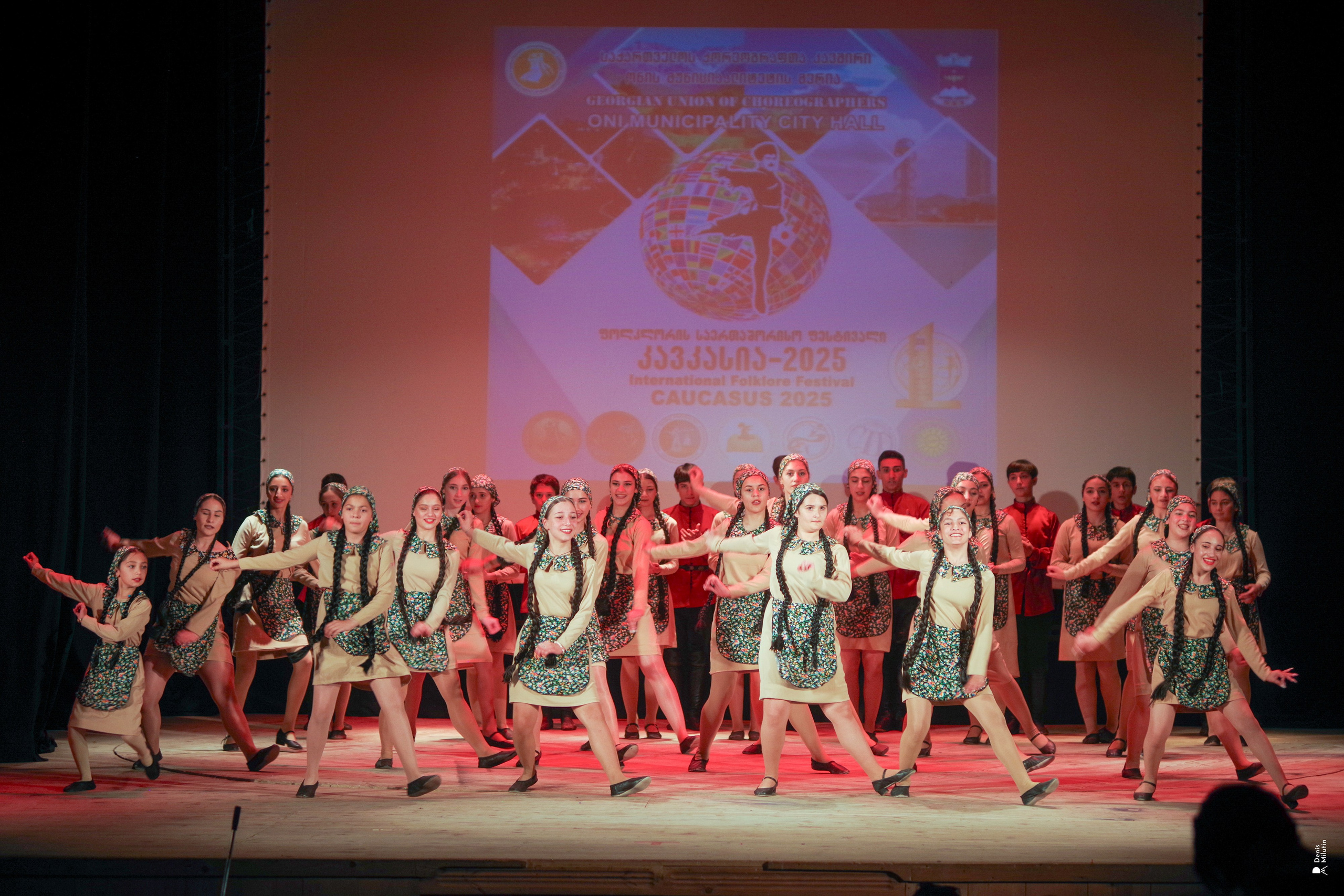 Танцы в прекрасном Они. Портретный фотограф Денис Милютин