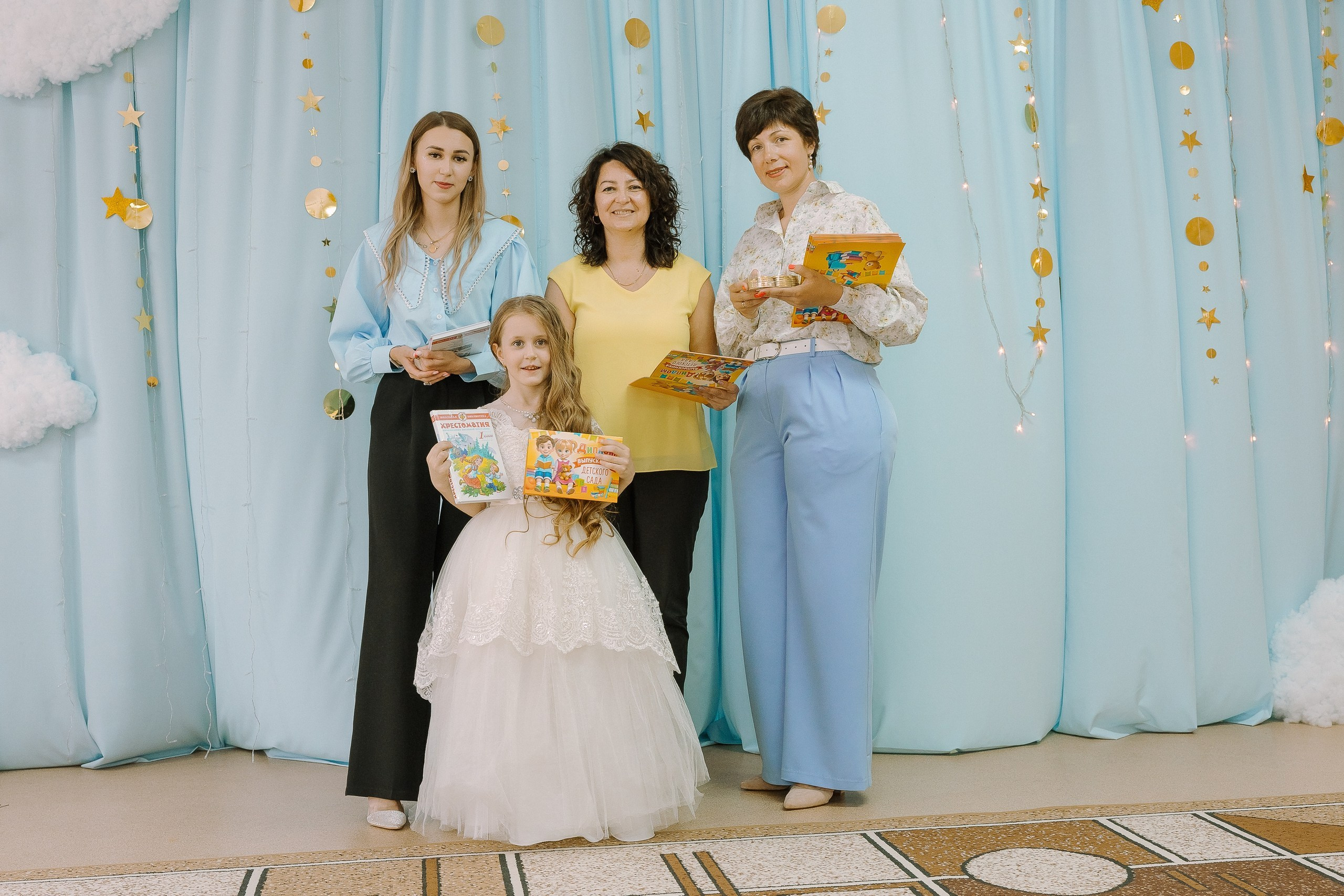 Выпускной в ДС -29. Выпускные альбомы Натальи Бутко: Новороссийск, Анапа, Геленджик