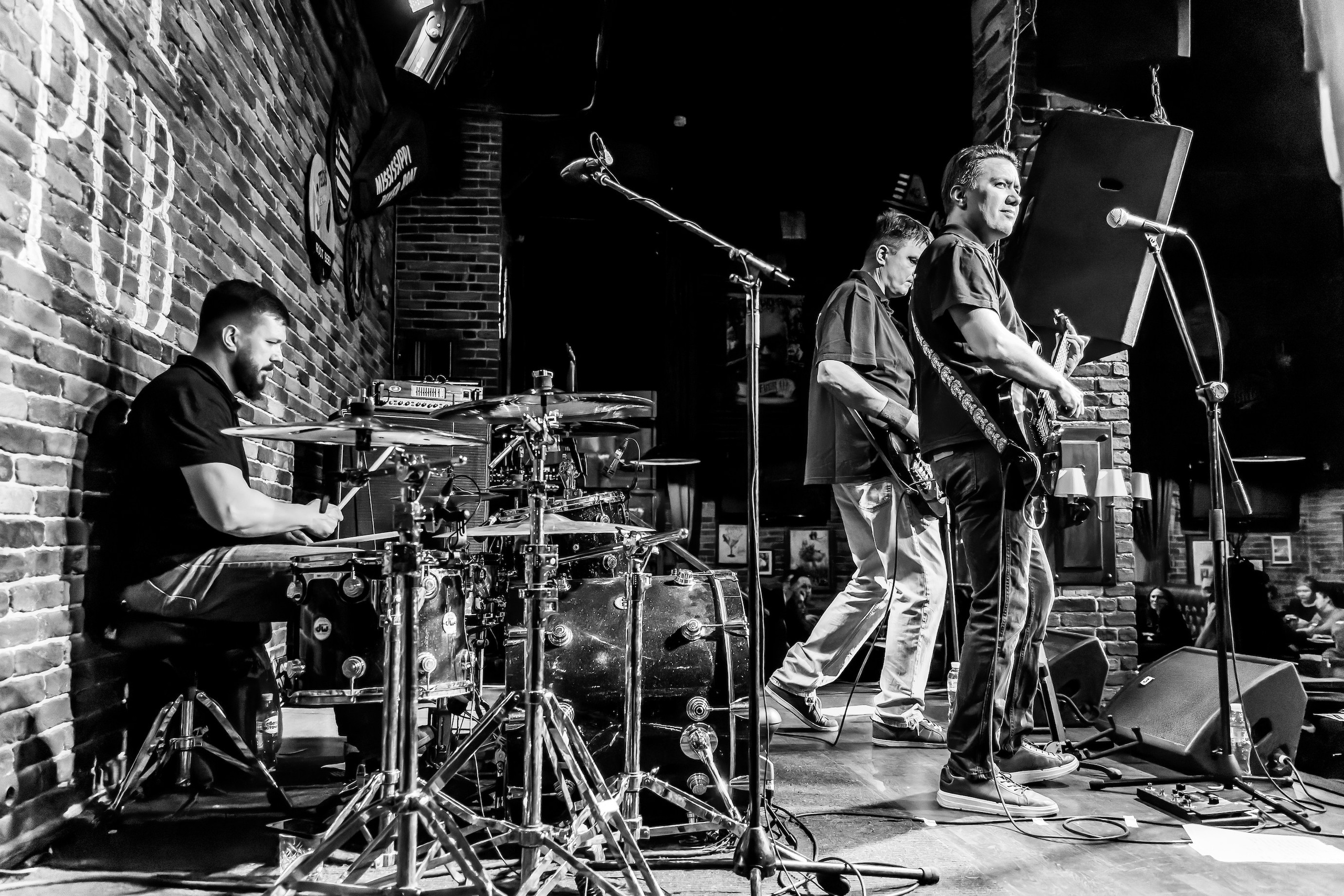 LifePub 29.03.2023. Московская кавер-группа BankBand