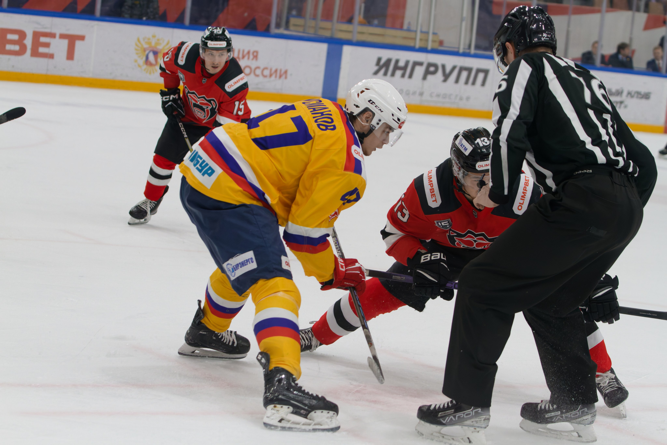 Хоккей. Молот-Химик 12.02.2025. Репортажный и спортивный фотограф в г. Пермь Зильберг Павел