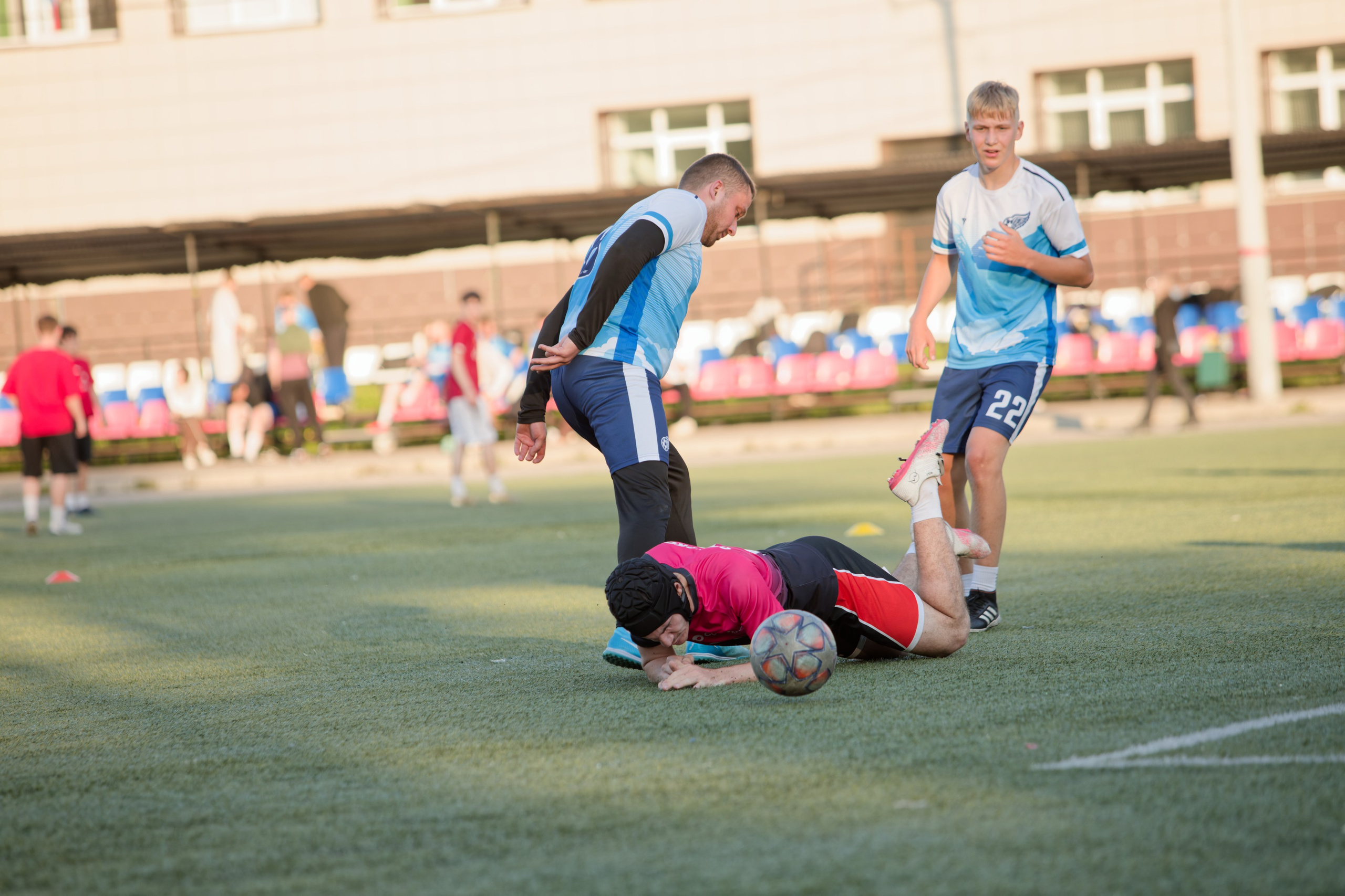 Любительская футбольная лига. Самокат-крылья. 25.06.2025. Репортажный и спортивный фотограф в г. Пермь Зильберг Павел