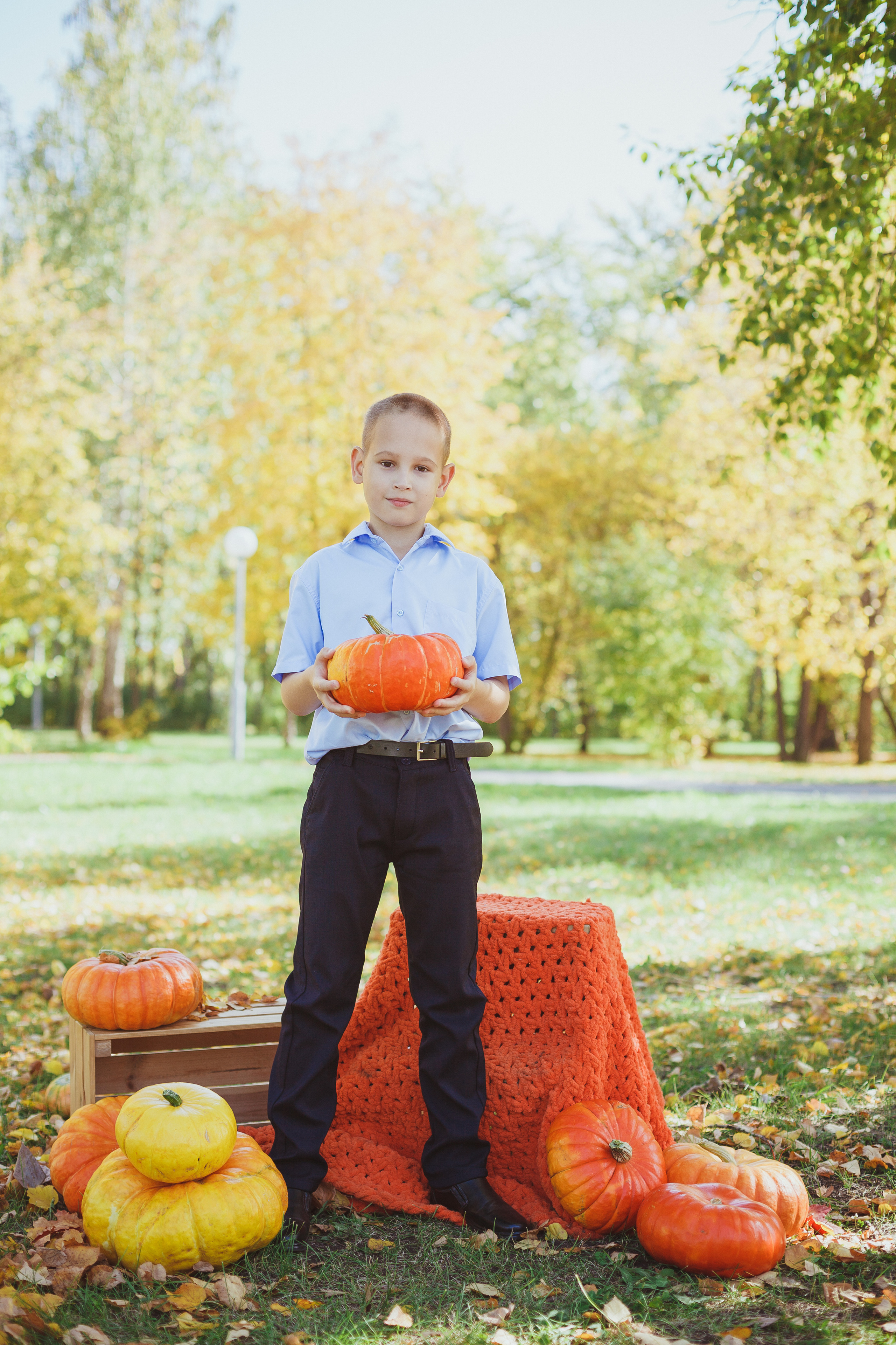 Школьная фотосессия на 31 августа. 1,2,3 сентября. Портреты детей 4-6 штук. Групповые общие 2-5 шт. Цена 450р. (1). Семейный и детский фотограф в Сухом Логу Ольга Кайгородова