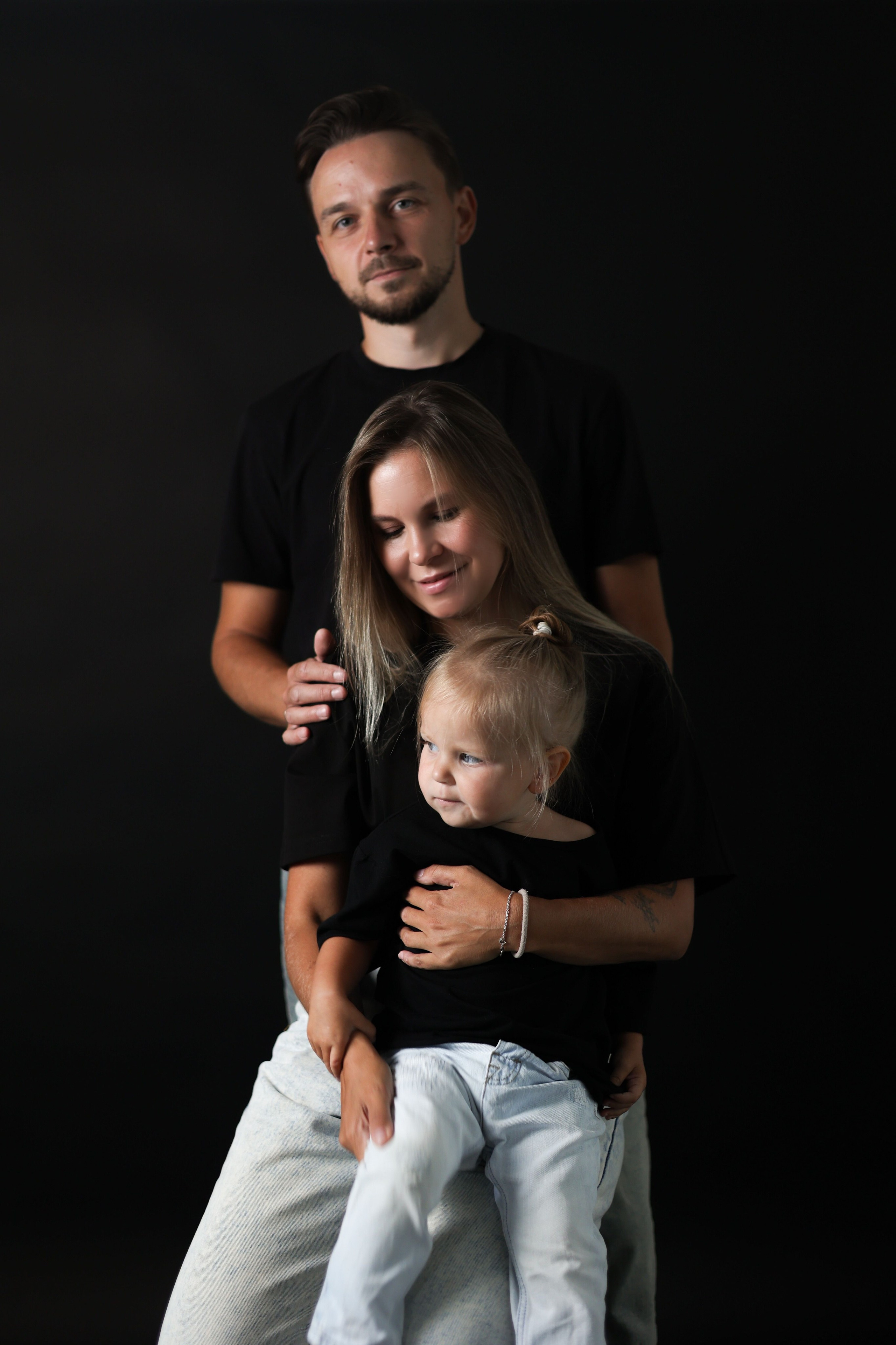 Фотосессия Алены, Алисы и Андрея. Фотограф ANNA GEREIHAN