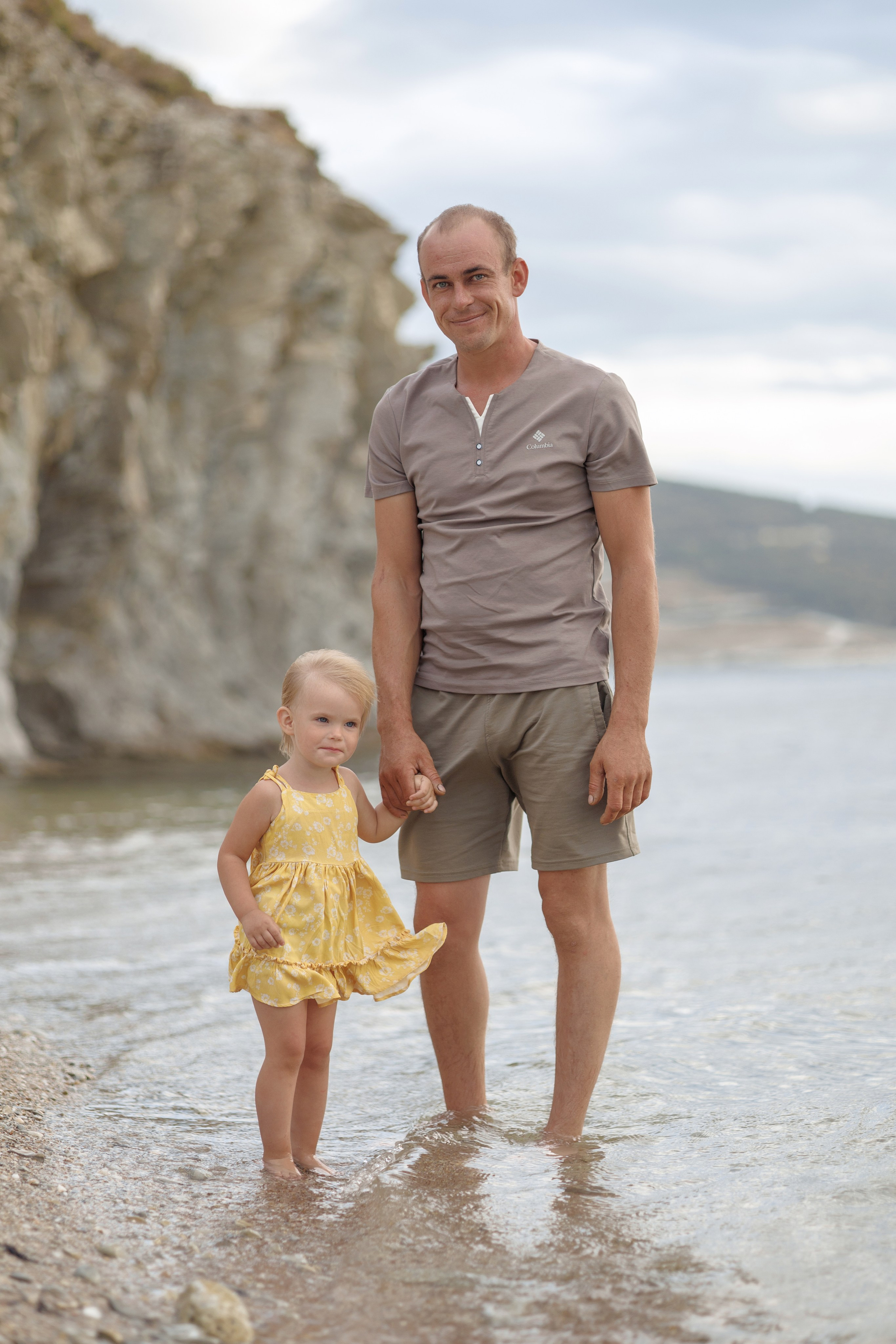 На пустынном пляже. Семейный и портретный фотограф в Геленджике Любовь Бодрова