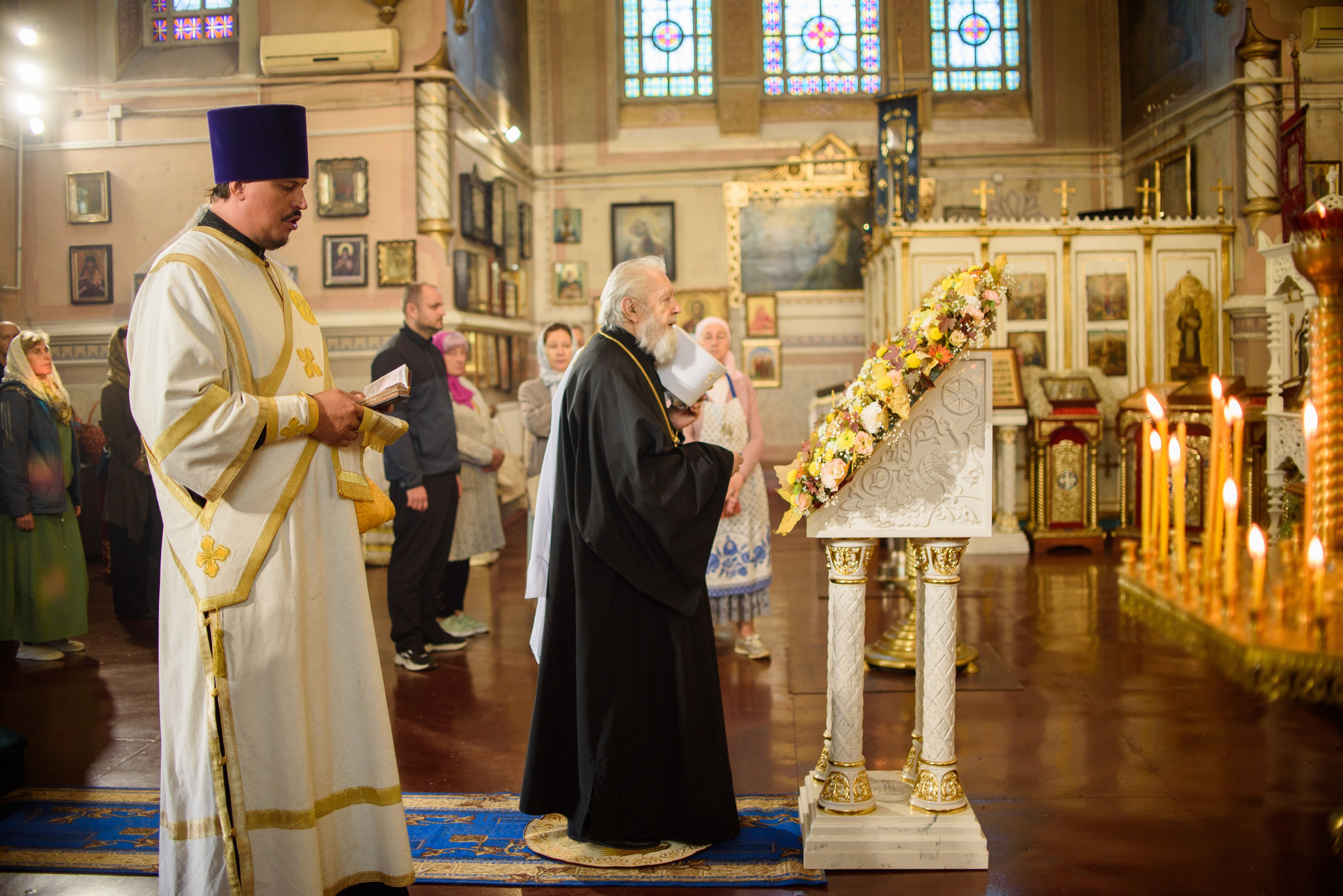 Воскресная литургия 29.10.2023. Семейный и свадебный фотограф в Феодосии и Коктебеле