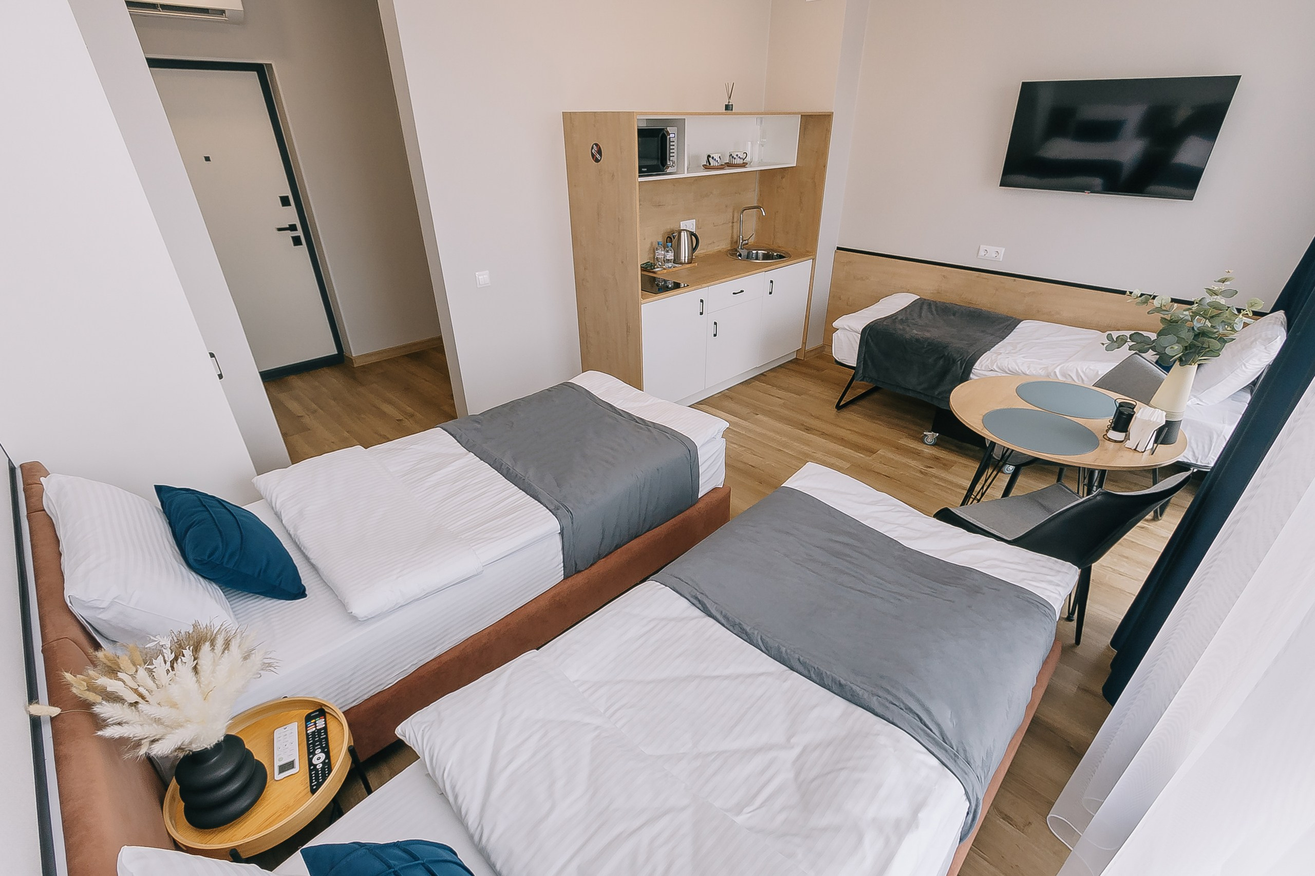 Апартаменты. Свадебный и репортажный фотограф в Новосибирске Матлак Дарья