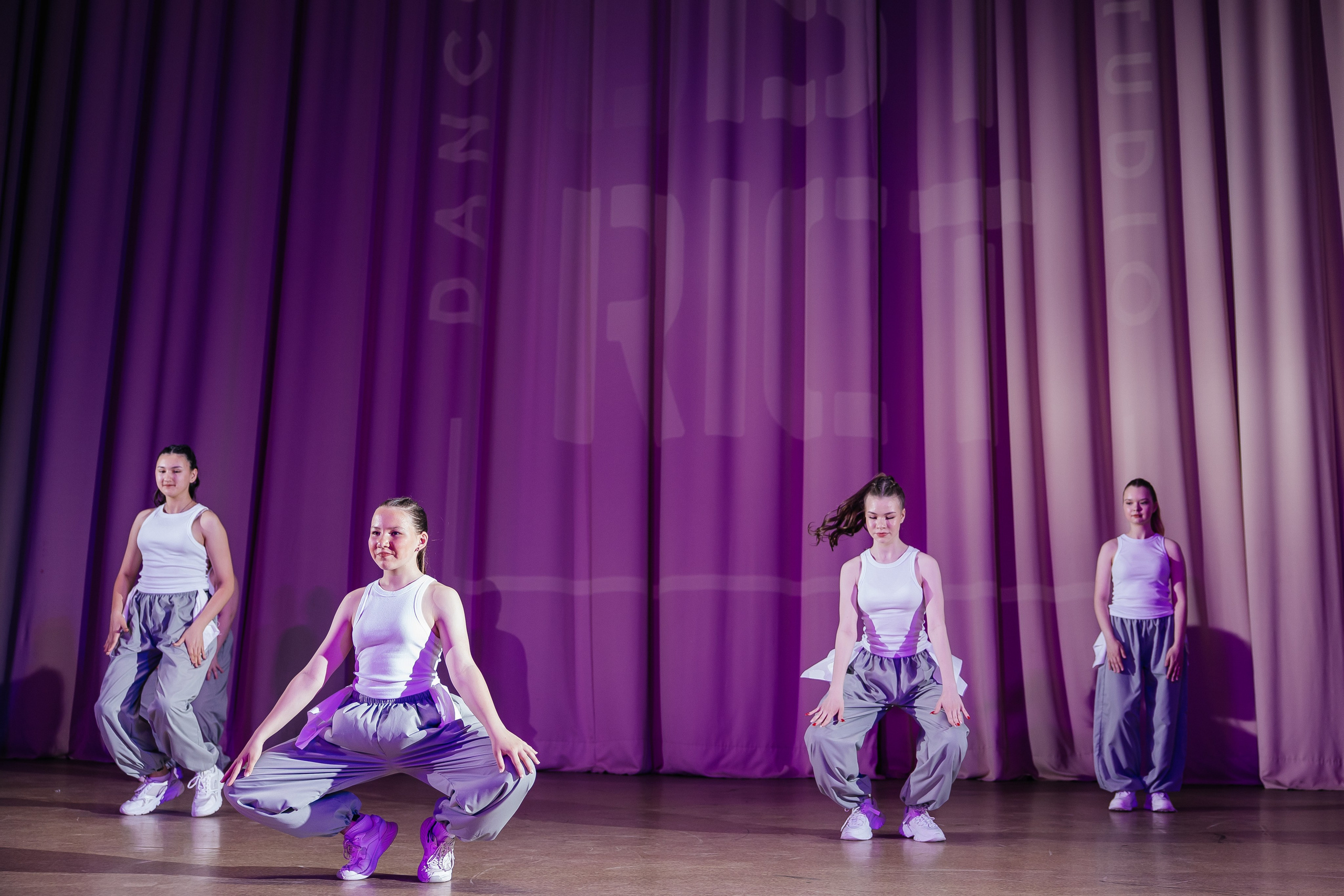 Дистрикт. Отчетный концерт. Свадебный и Семейный фотограф г. Ижевск Гульназ Солдатова. Гульназ фото