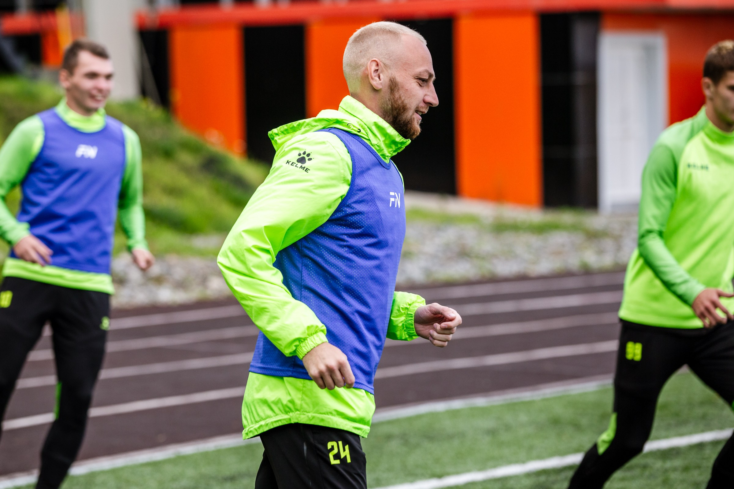 Первенство России по футболу LEON-Вторая лига Б | ФК Иркутск — Космос (Долгопрудный) | 14.09.25. Фотограф в Иркутске Евгения Айвазова