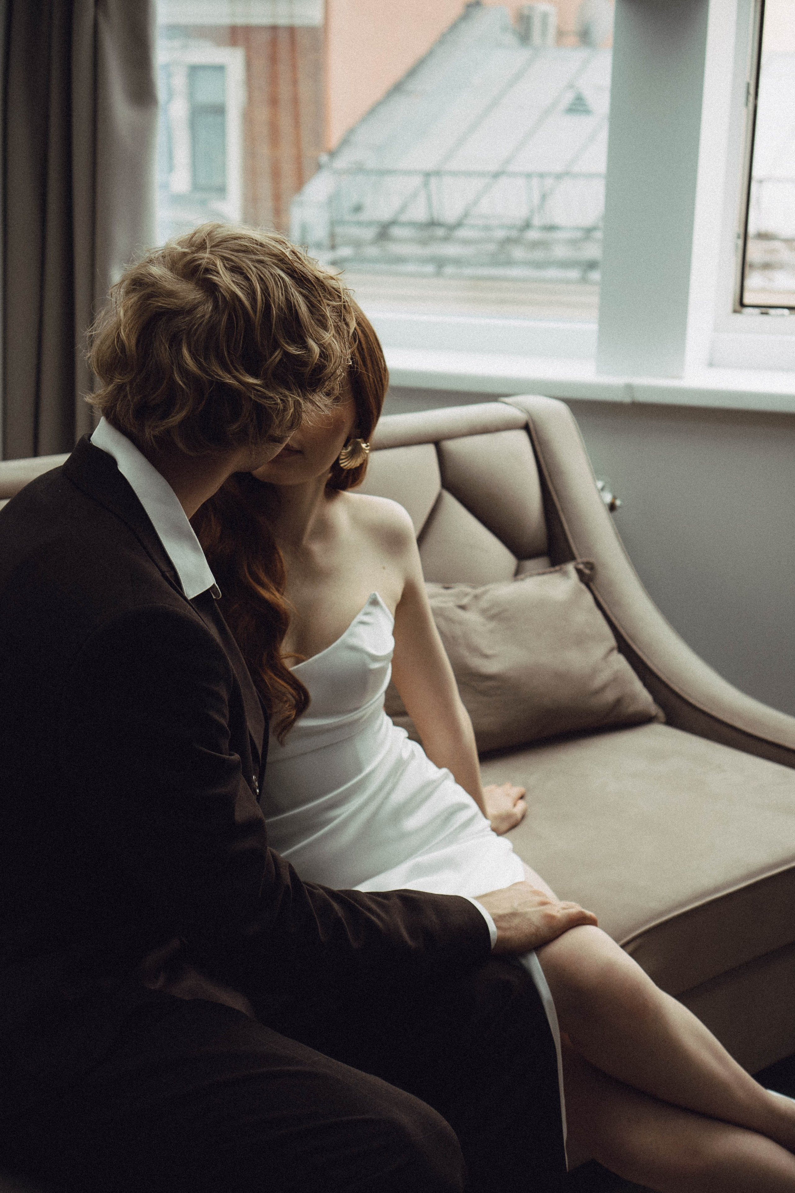 СВАДЕБНАЯ СЬЕМКА В ОТЕЛЕ. СБОРЫ ЖЕНИХА И НЕВЕСТЫ И ТАКЖЕ ТОР И ПОДГОТОВКА К ПРОГУЛКЕ. Профессиональный фотограф, Санкт-Петербург — Виктория Богомолова