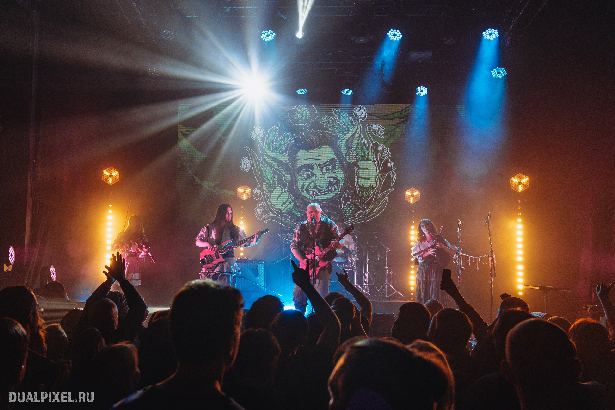 Тролль гнёт ель. Магия музыки в кадре: Концертная Фотография