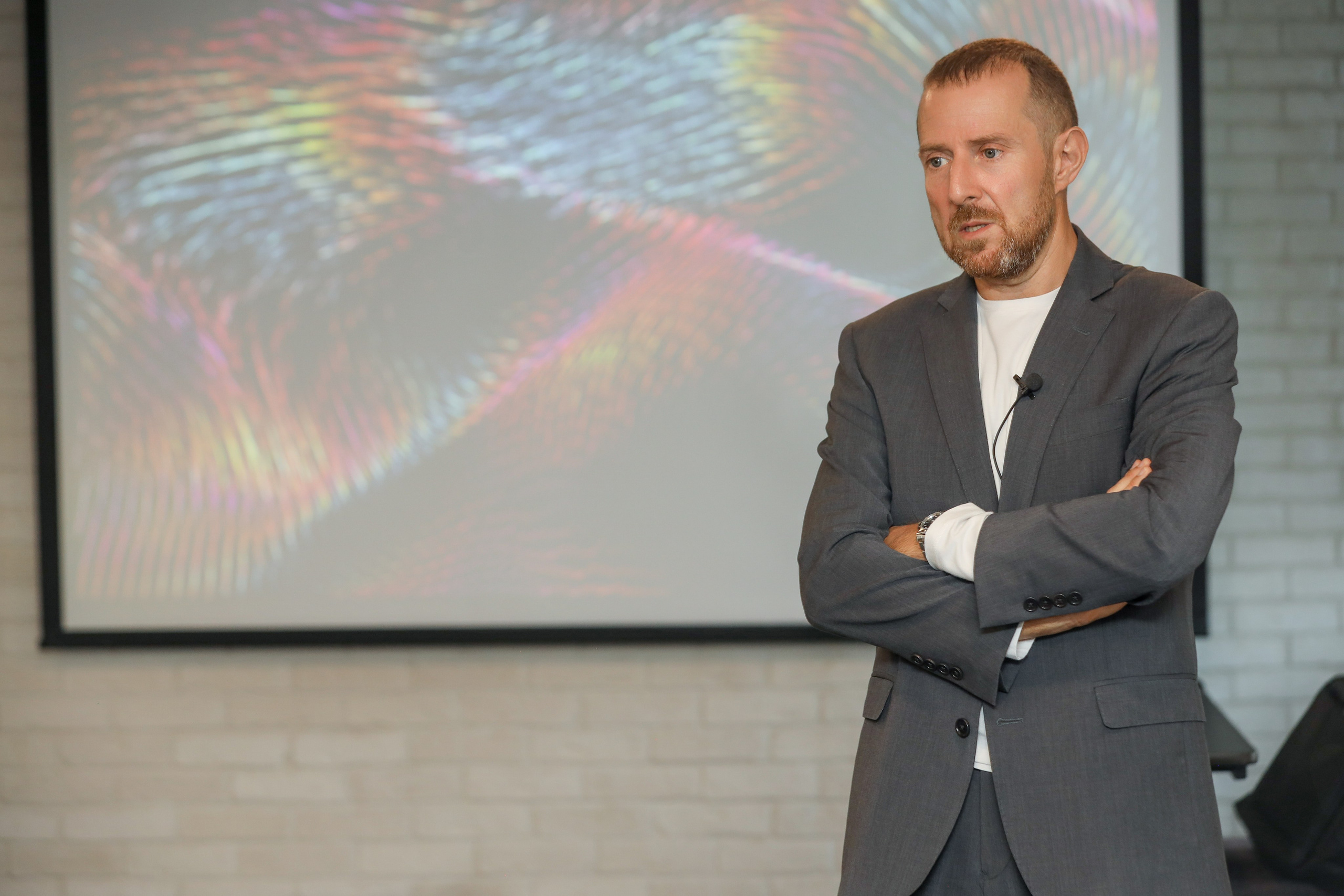 Игорь Рызов деловая встреча. Фотограф Антон Чупринин