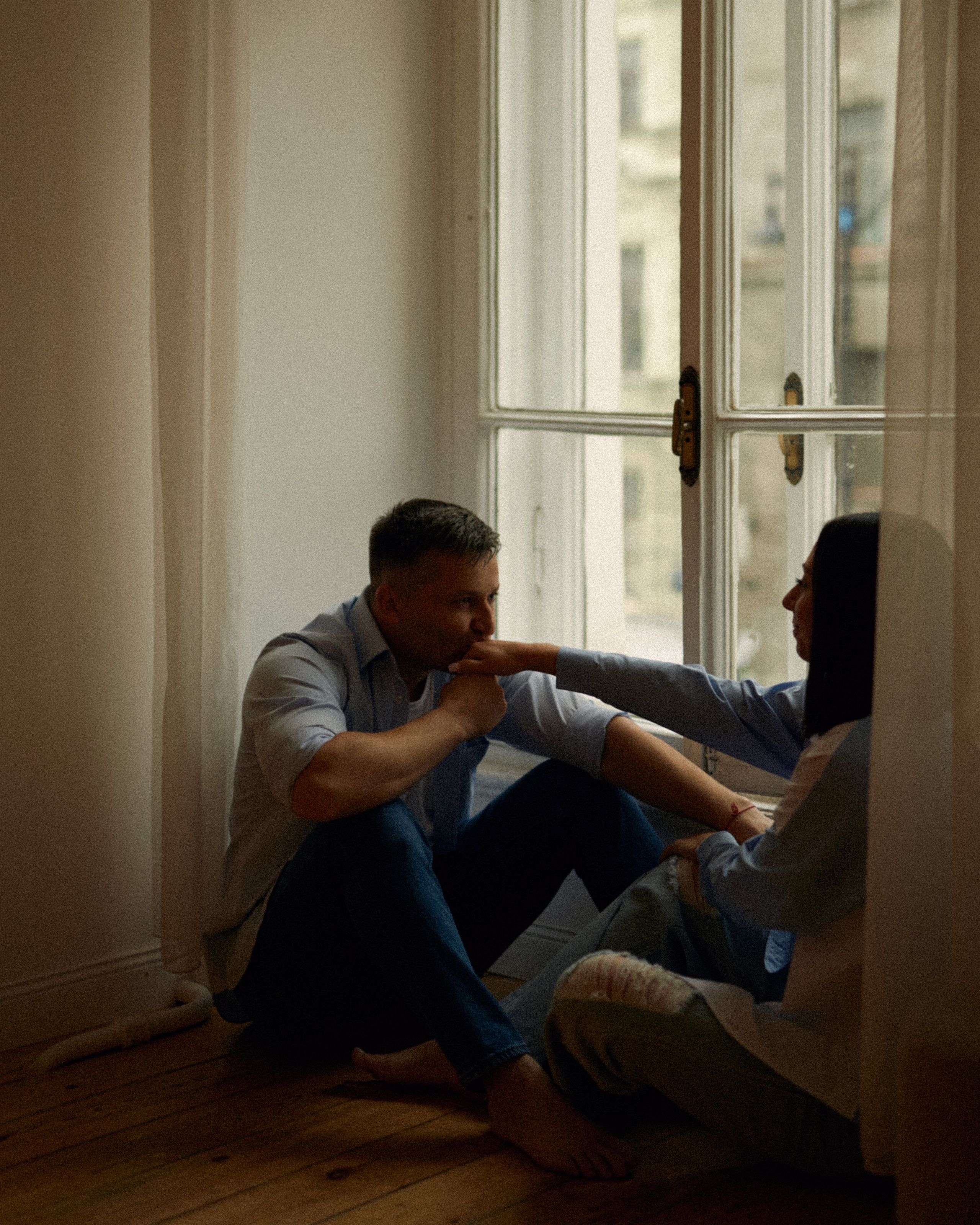 Мы сегодня дома