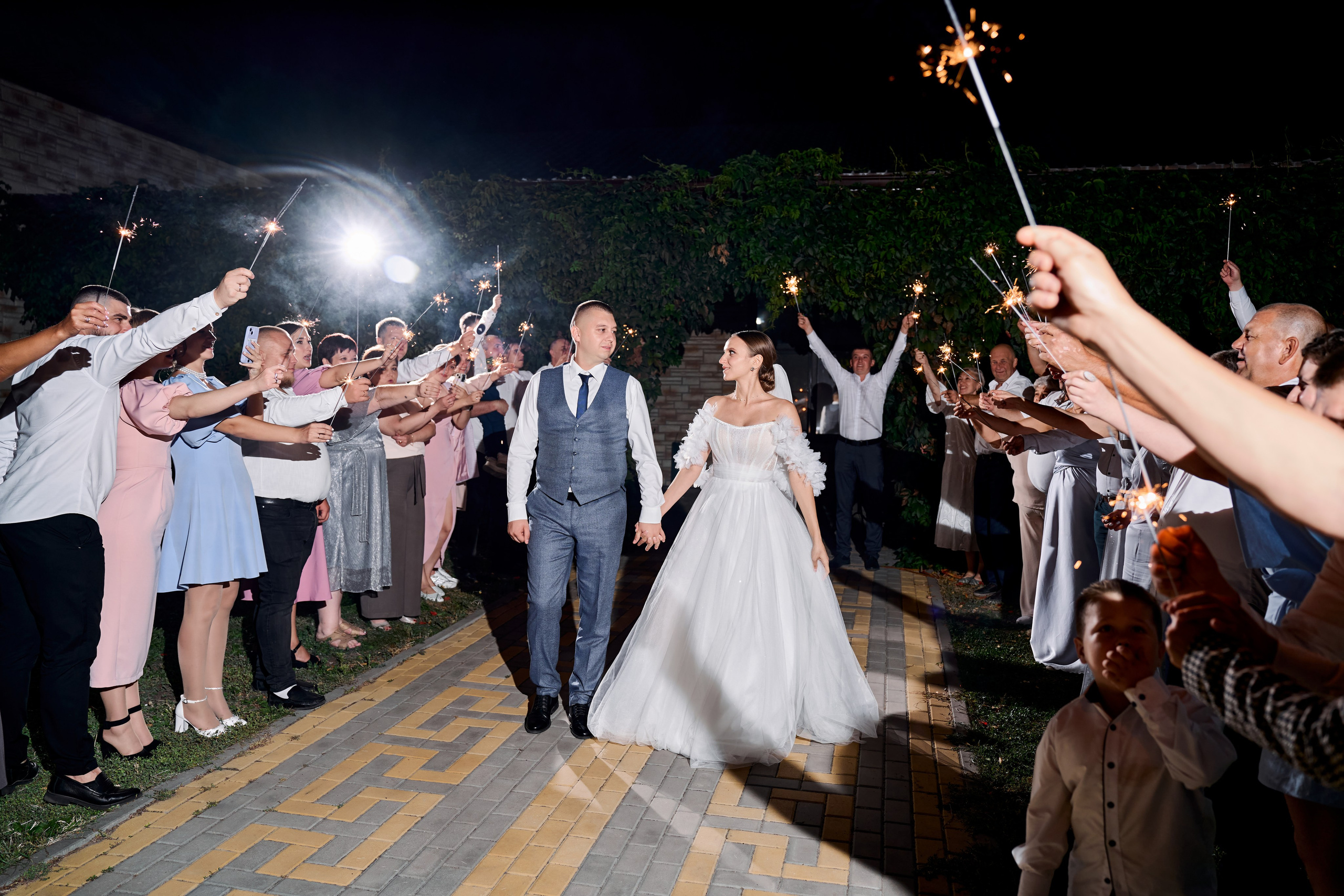 Свадебный фотограф в Воронеже Владислав Крылов. Профессиональный фотограф в Воронеже Владислав Крылов