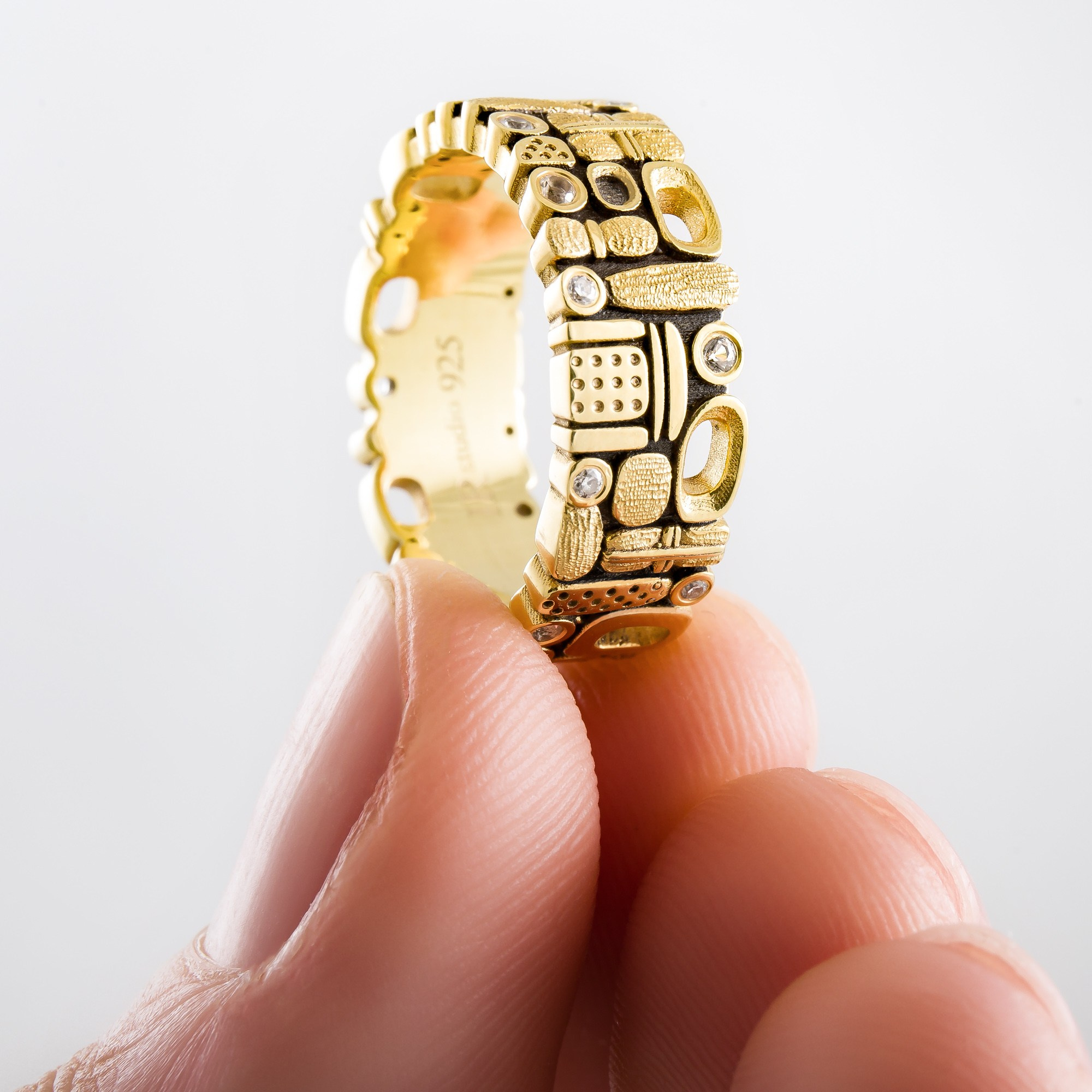 IRStudio: фотосъемка ювелирных изделий. Рекламный и предметный фотограф Марченков Антон