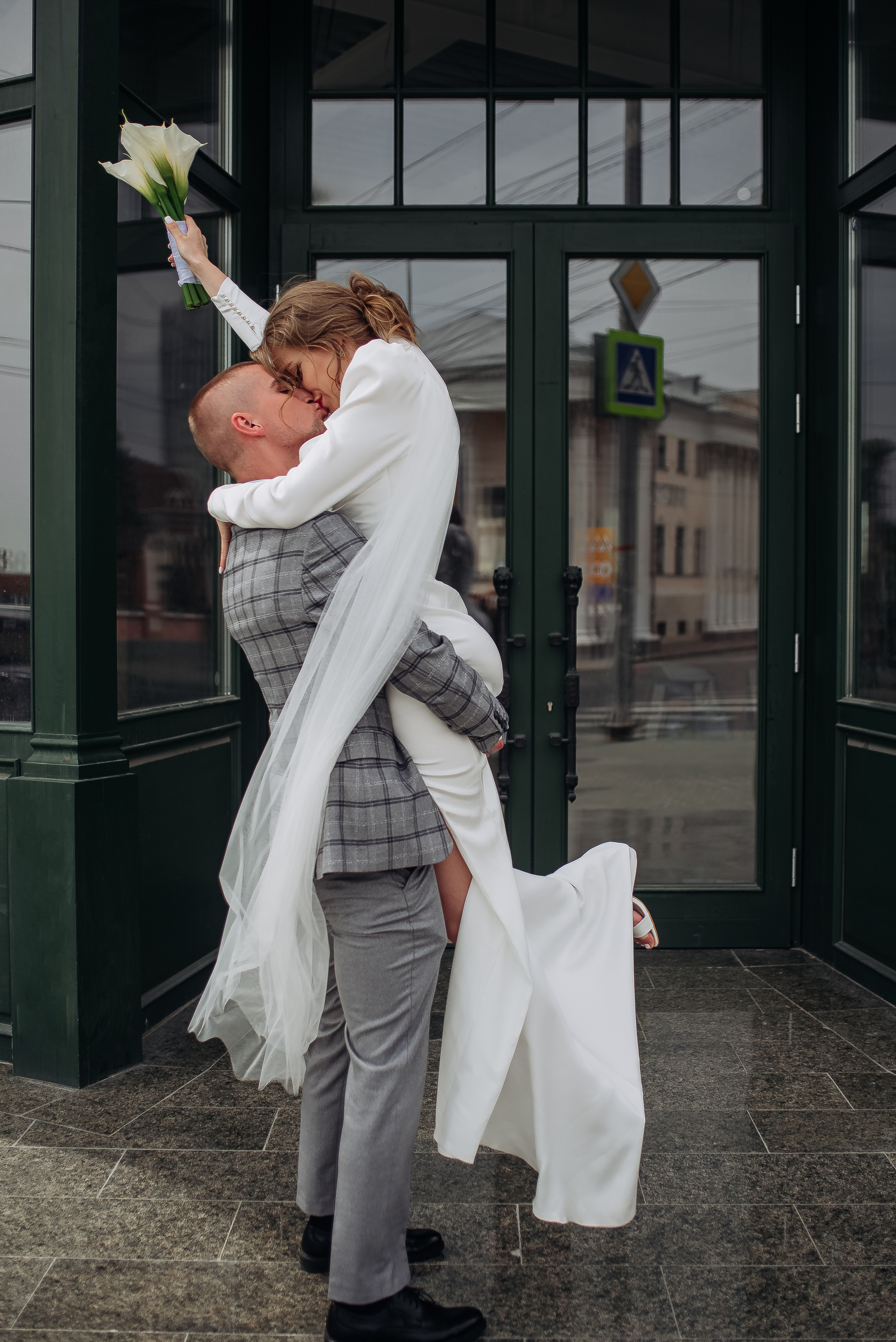 Дмитрий и Арина. Свадебные фотограф и видеограф в Саратове