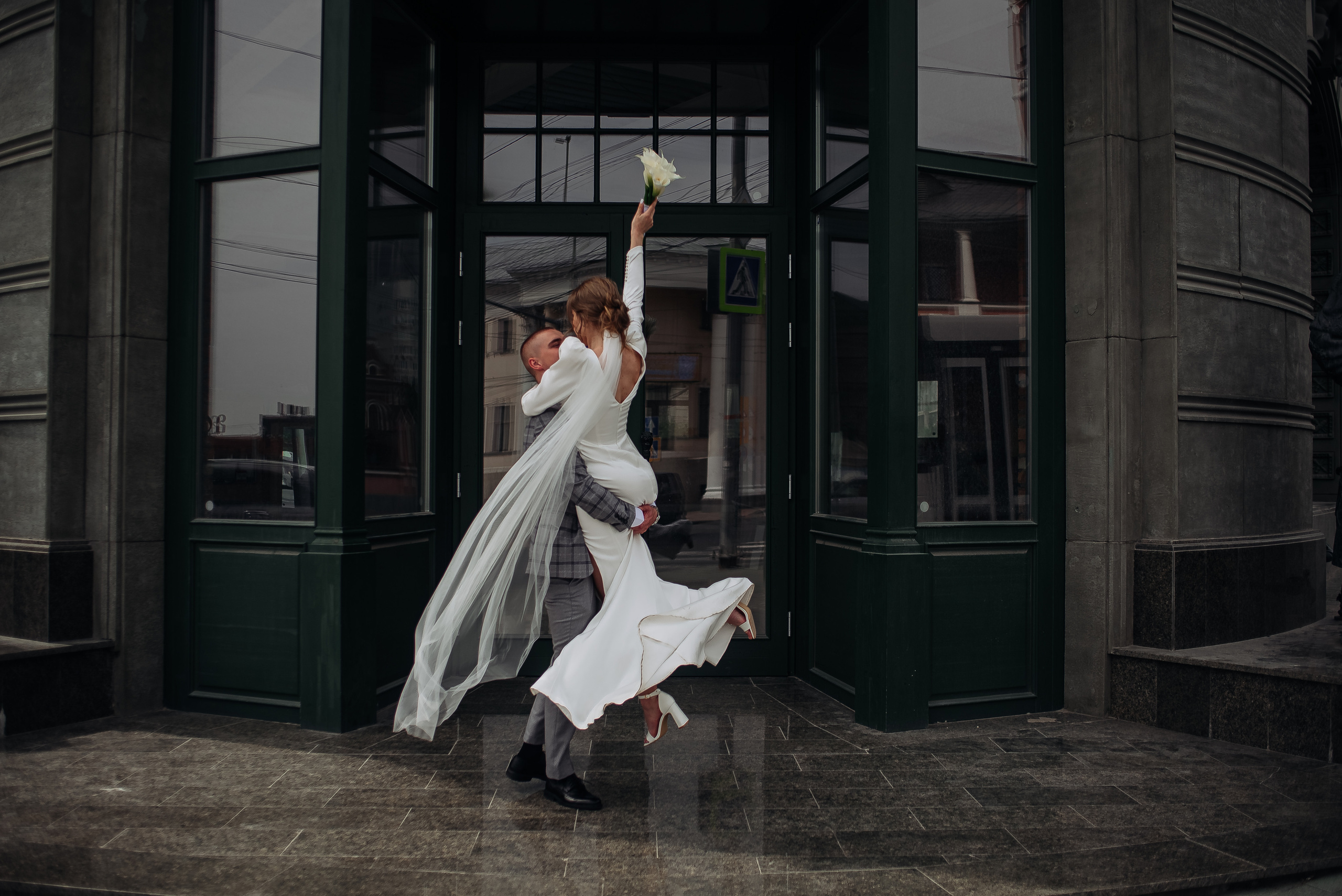 Дмитрий и Арина. Свадебные фотограф и видеограф в Саратове