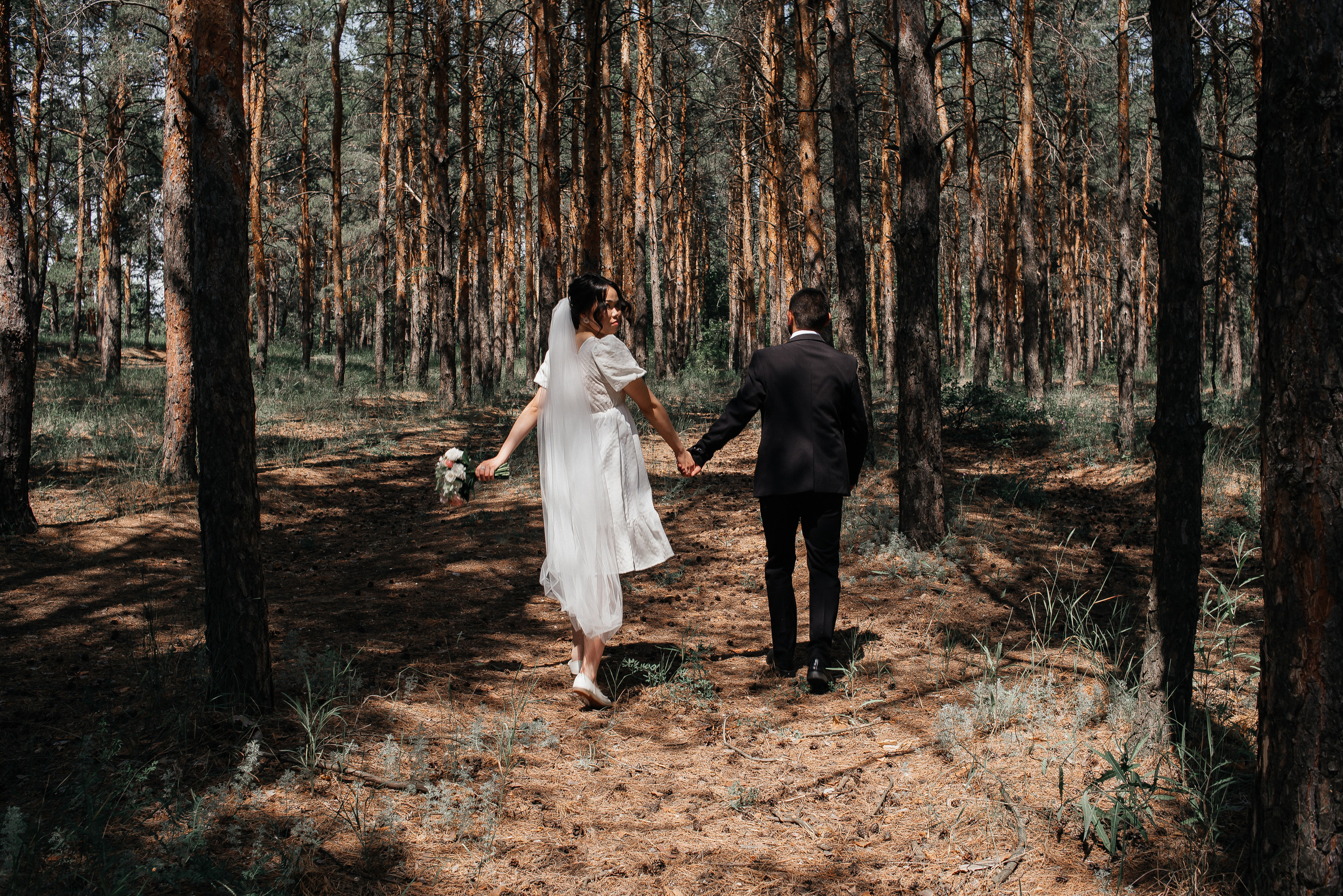 Александр и Ильмира. Свадебные фотограф и видеограф в Саратове