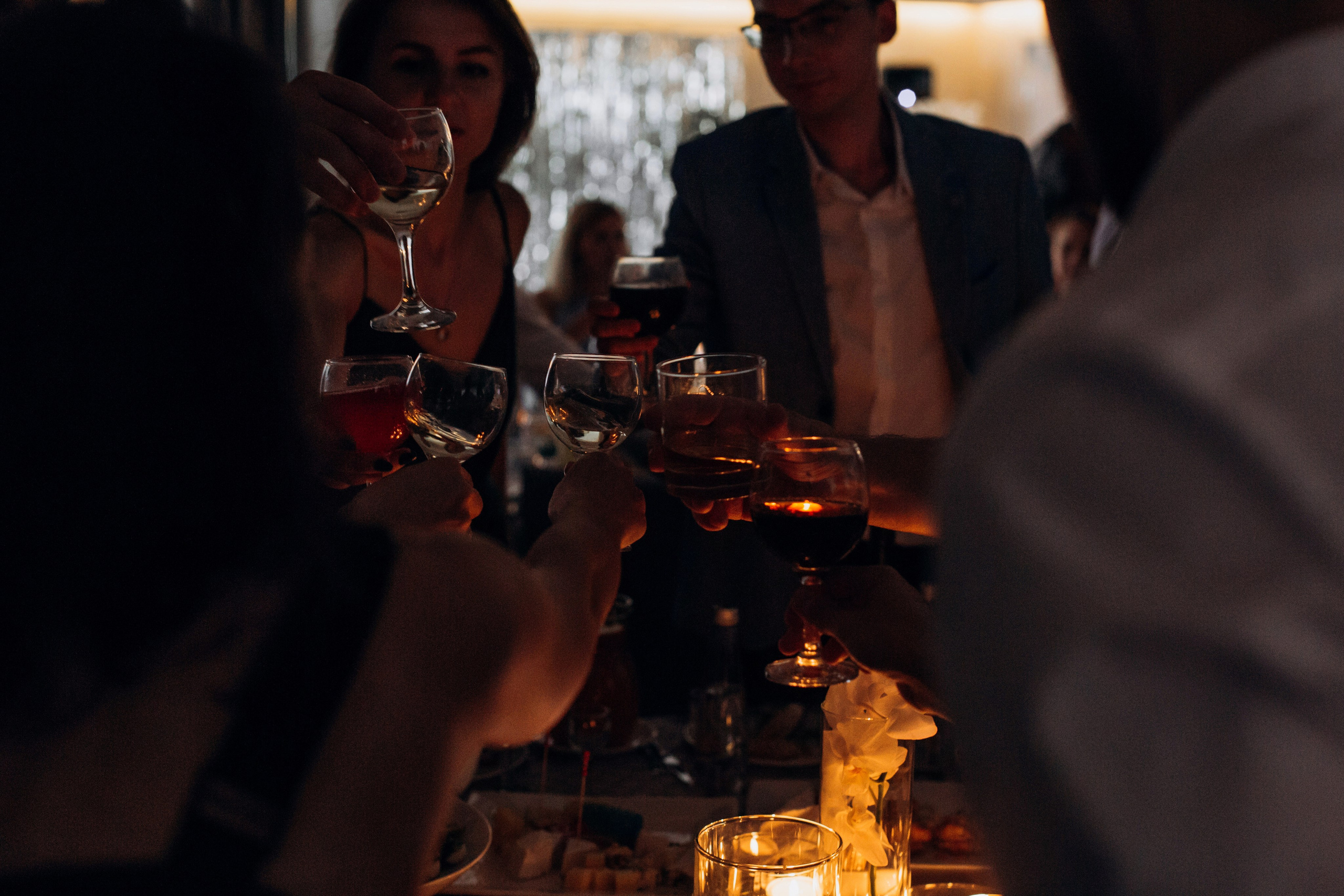 Свадьба на катере. Свадебный фотограф в Санкт-Петербурге Вика Стукачева