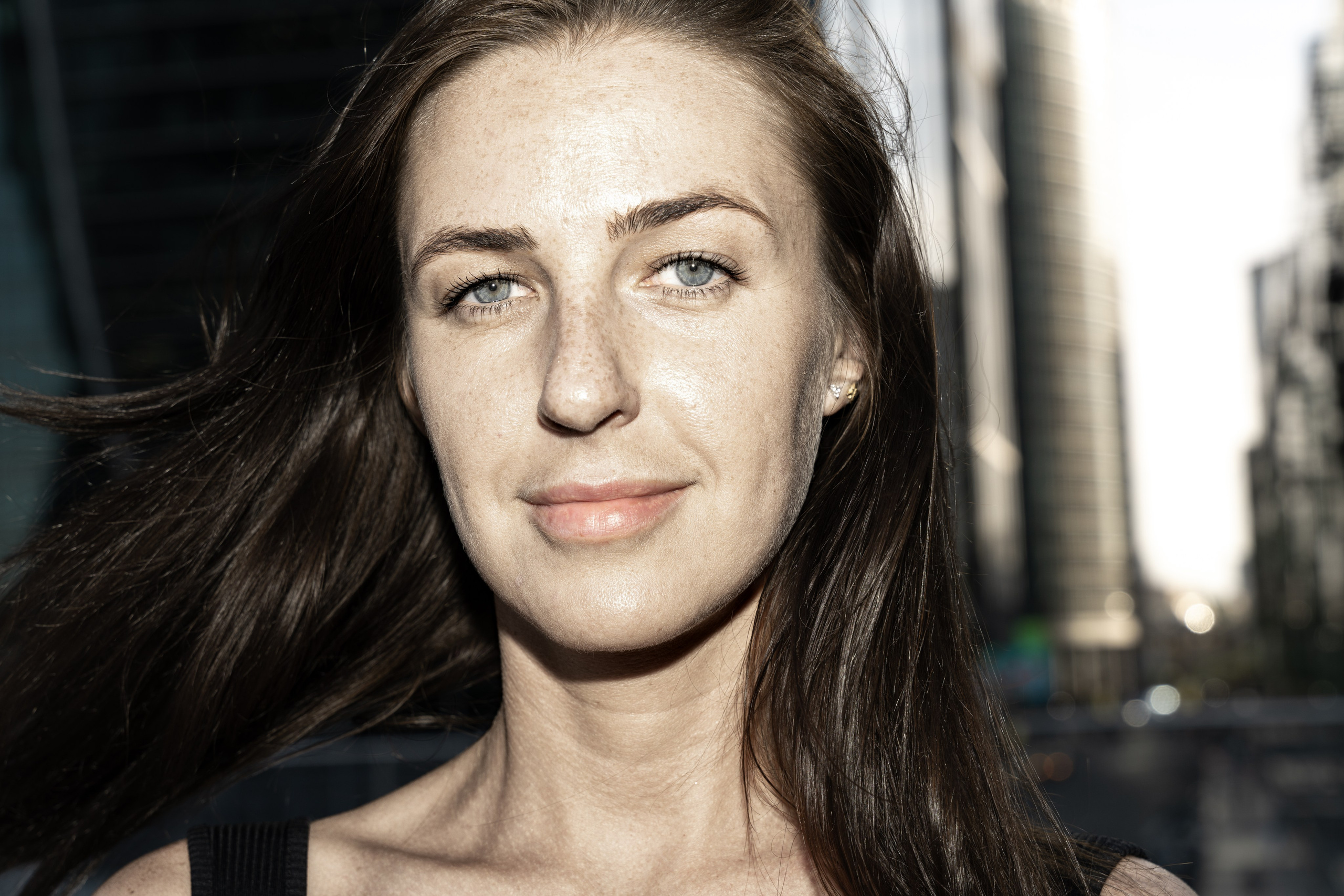 ПОРТРЕТЫ. ПОБУДЬ ЗДЕСЬ И ЦЕЛЕЕ БУДЕТ ЭТОТ МИР