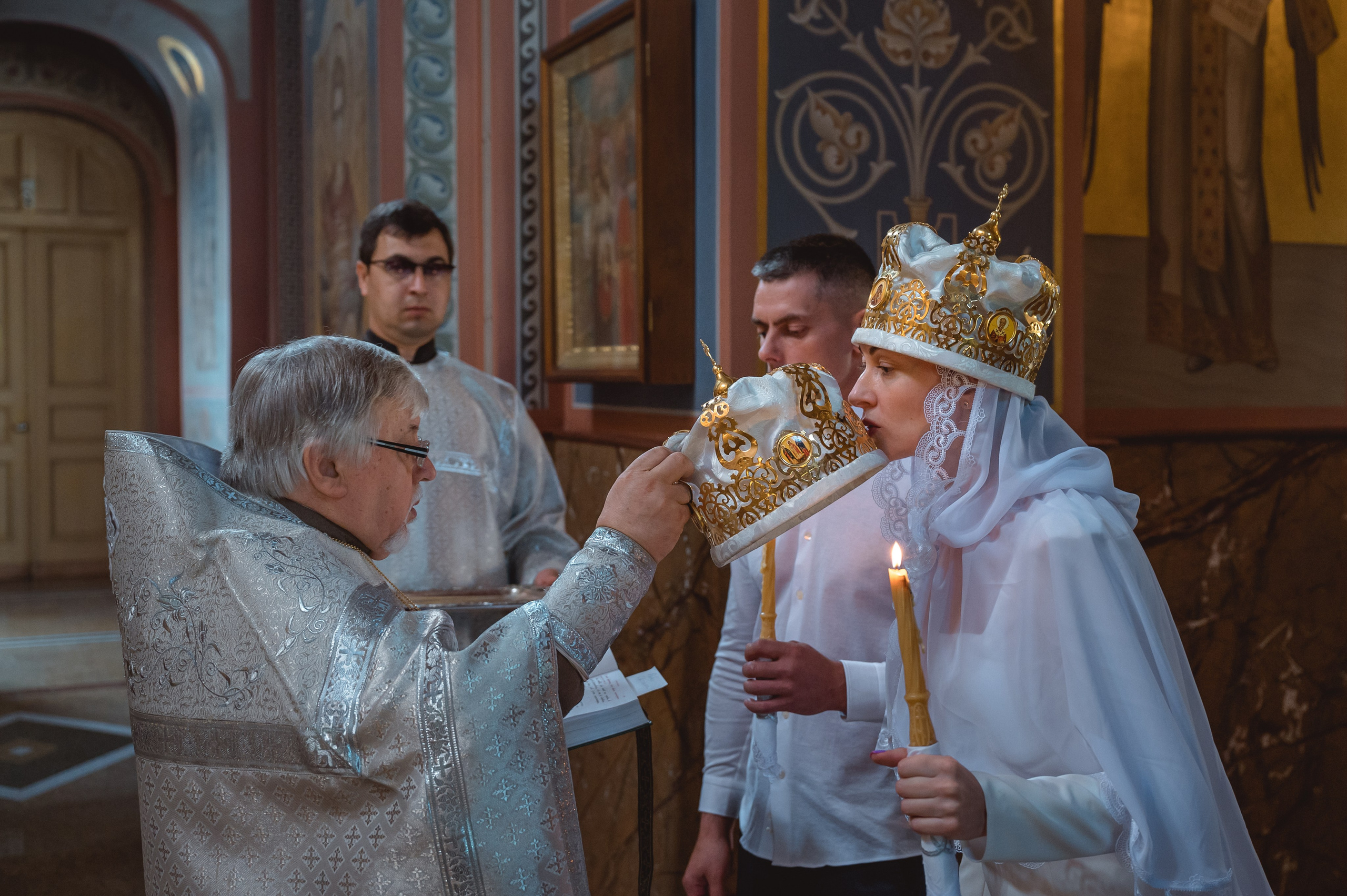 Фотограф на таинство венчания в Краснодаре. Фотограф и видеограф на крещение, венчание, Краснодар