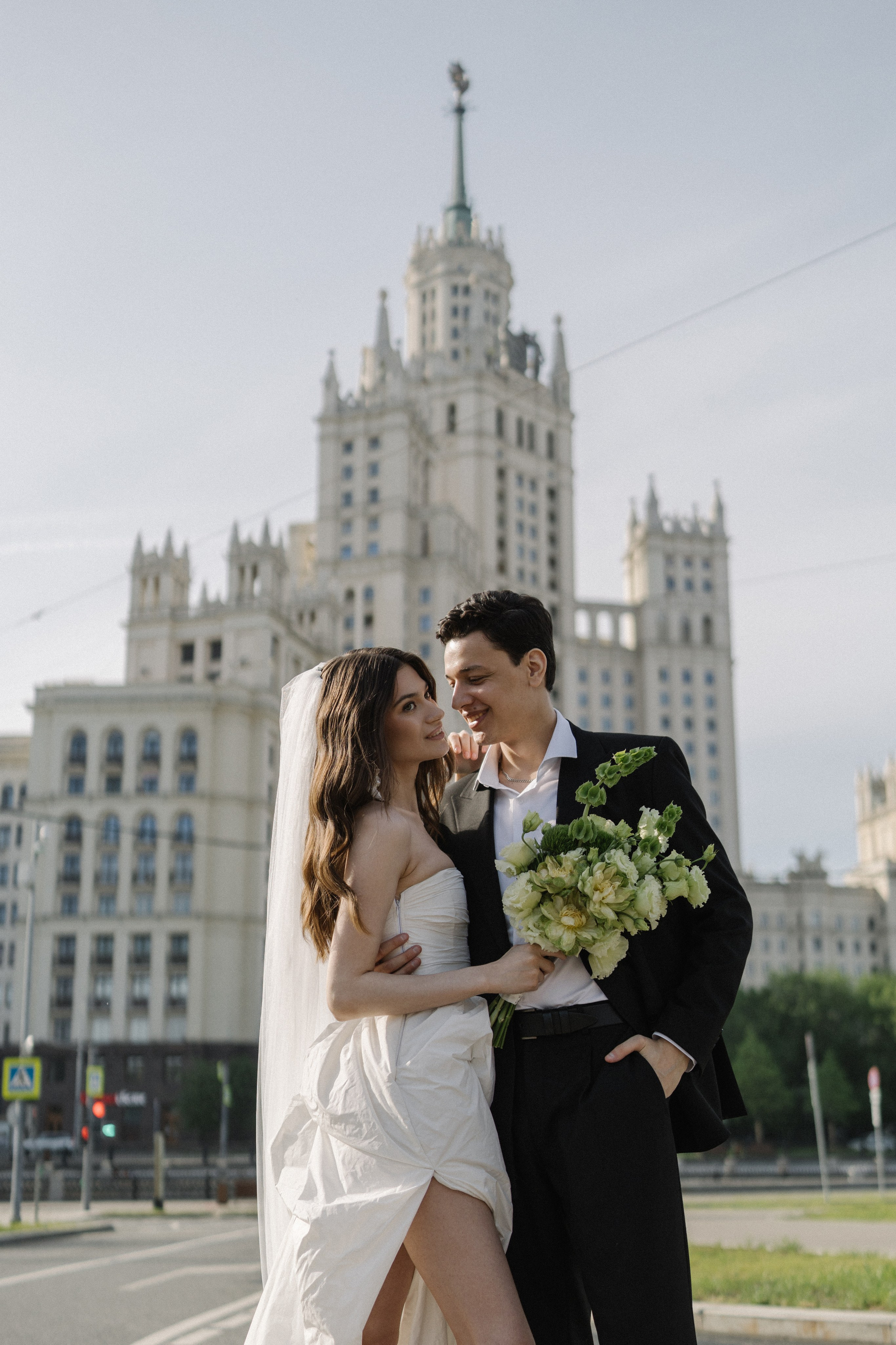 Москва. Набережная. Вы. Юлия Анисимова — свадебный и семейный фотограф в Санкт-Петербурге