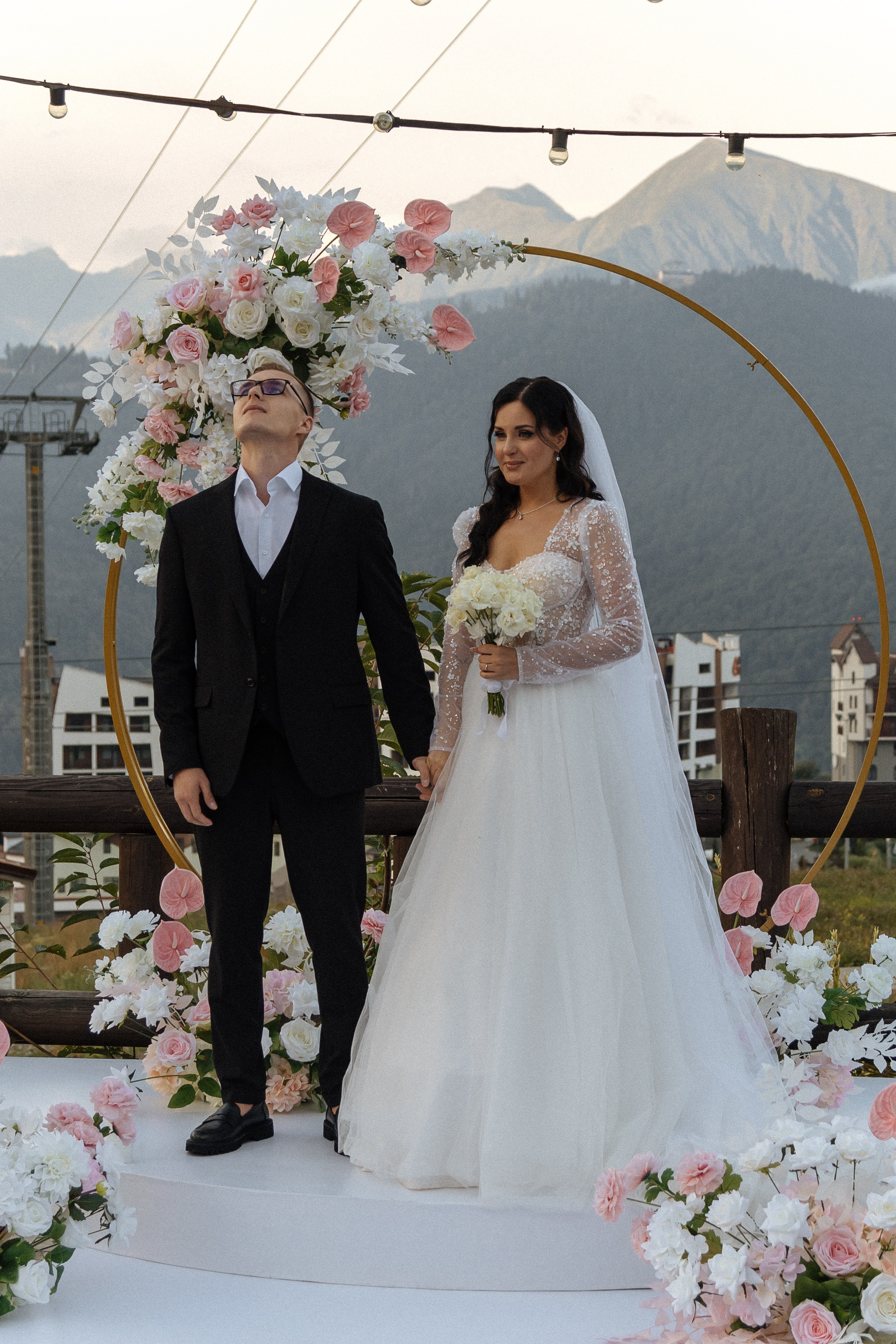 Свадебная Фотосессия в горах Сочи Красной поляны. Фотограф Сочи Адлер Сириус Красная поляна Олеся Минив