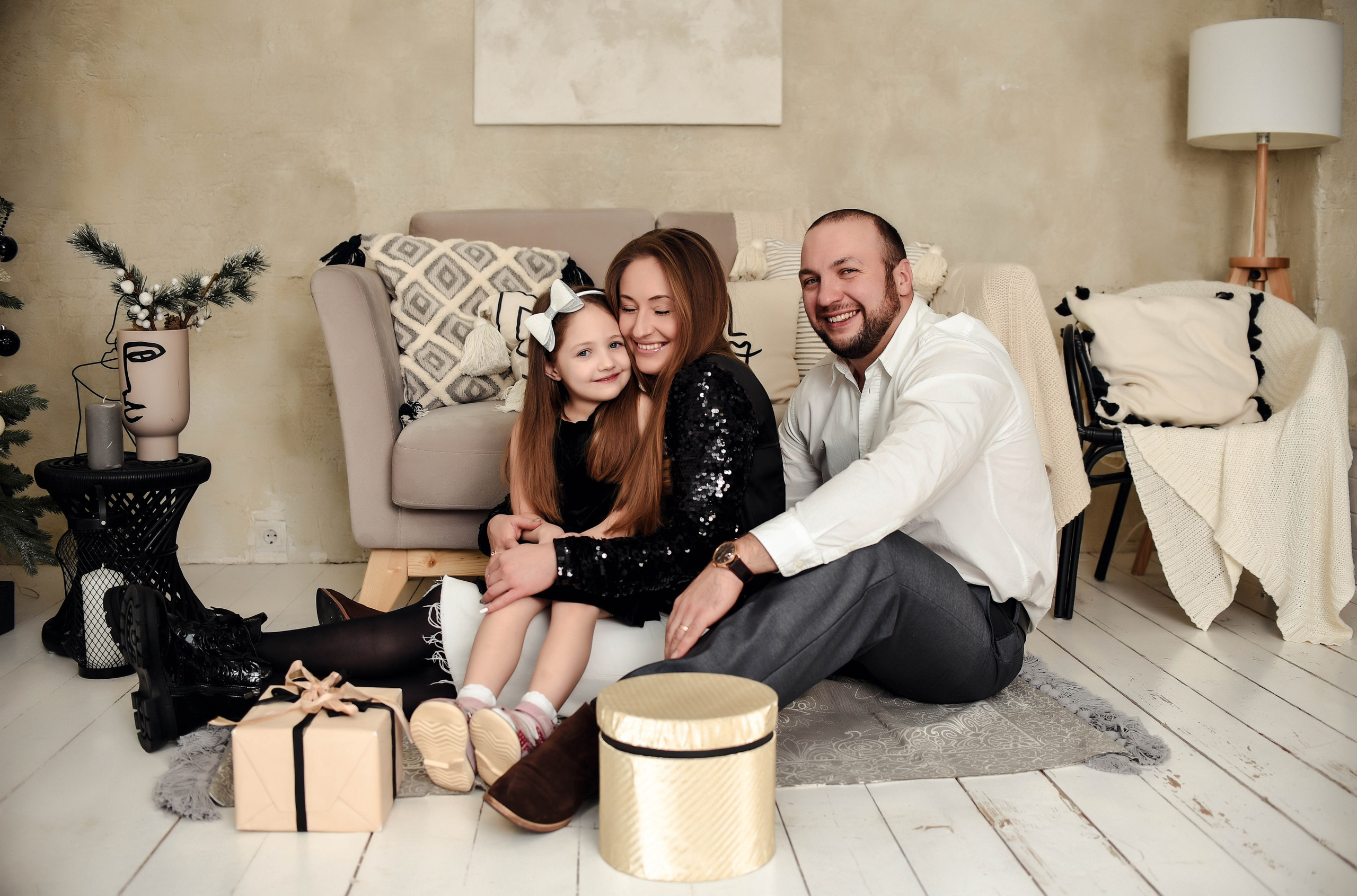 Новогодняя семейная. Свадебный, семейный, детский, контент фотограф в Омске Максим Ильин