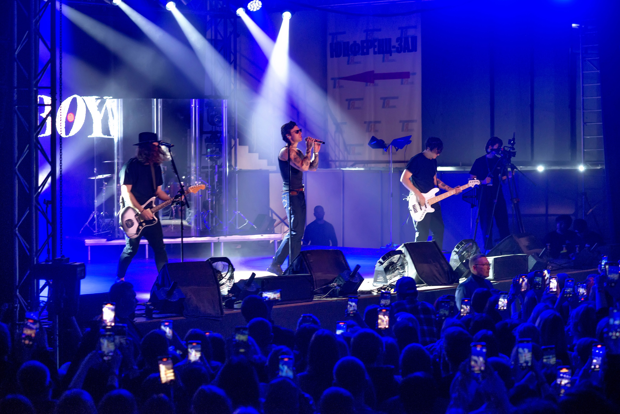 Концерт Хolidayboy. Школьный, фэшн фотограф в Тюмени и в России Ирина Королева