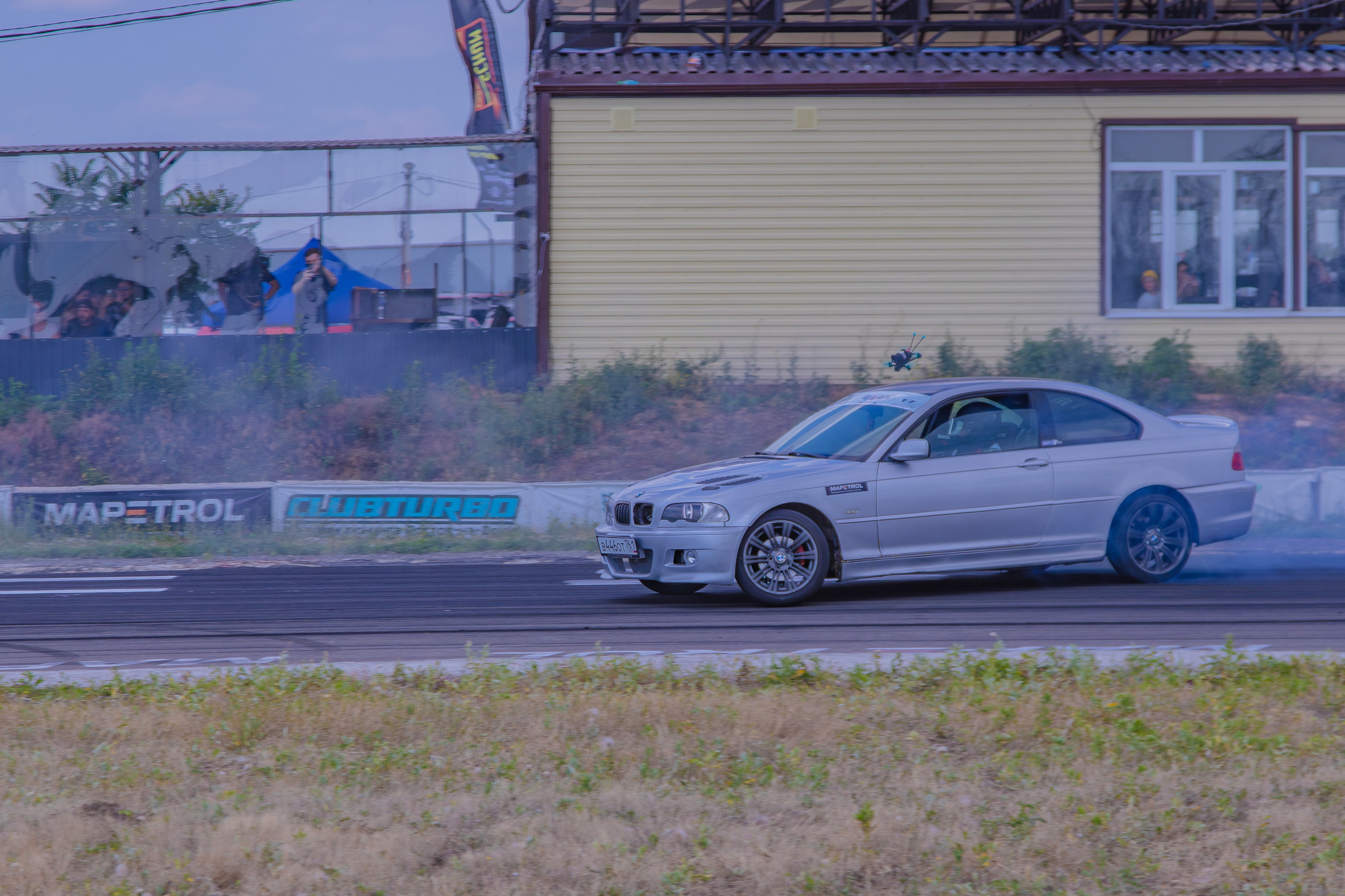 Фотосъёмка профессионального дрифта в Ростов-на-Дону. Портретный фотограф в Ростове-на-Дону Антон Казарин