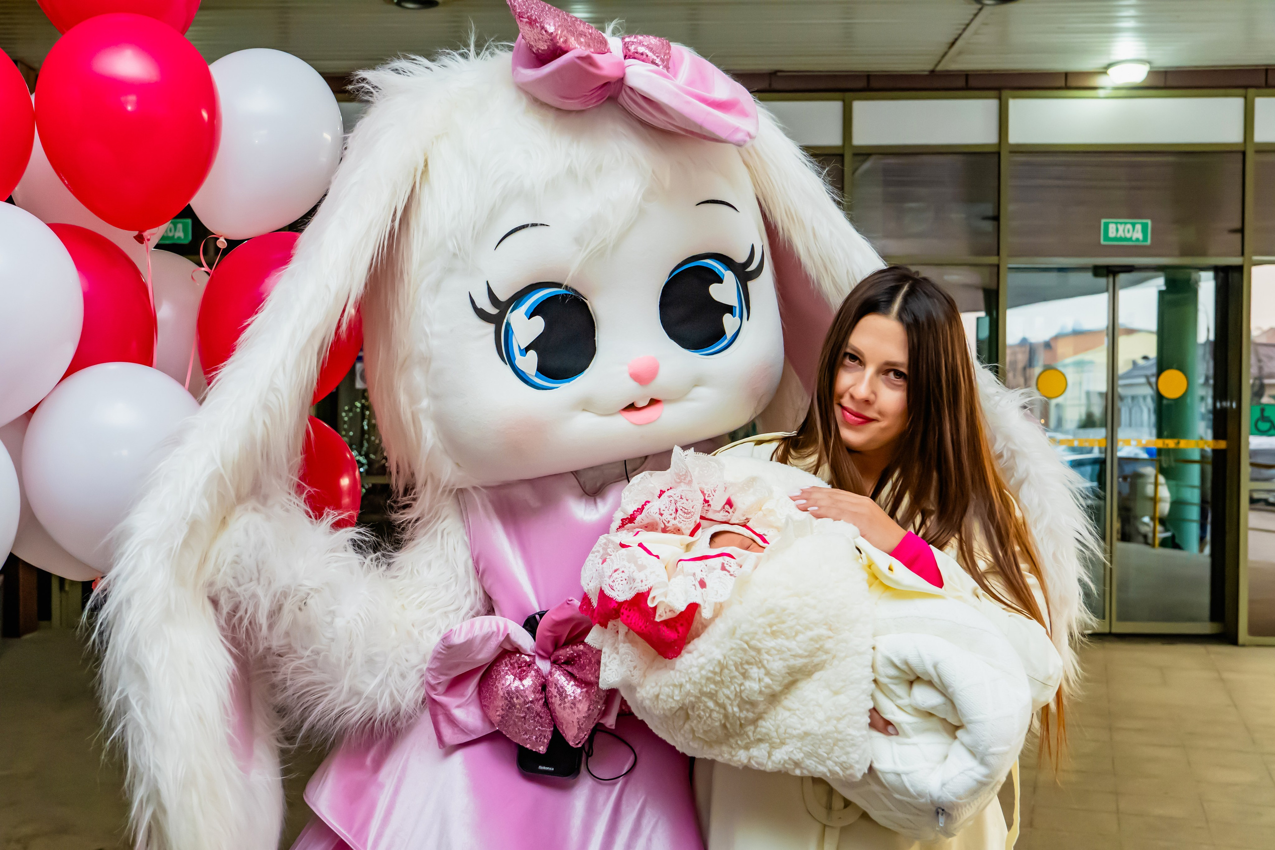Фотосессия на выписку из роддома. Занимаюсь профессиональной фотографией и живу рядом с Байкалом. Работаю в разных жанрах