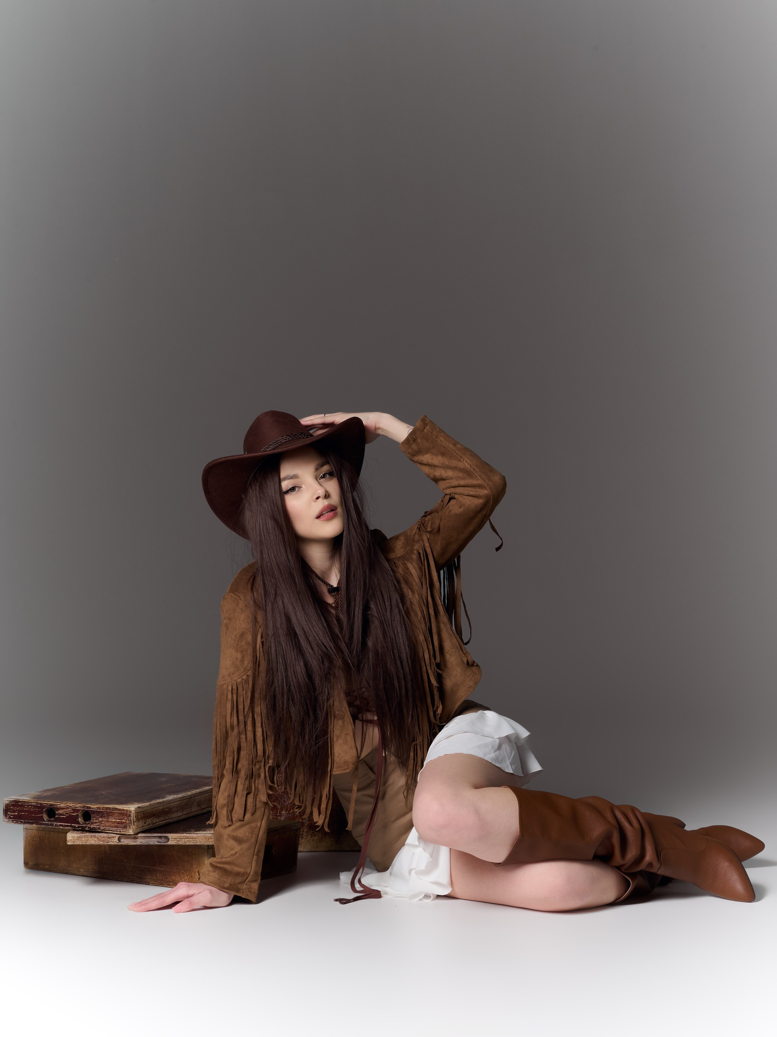 Индивидуальная женская фотосессия с искусственным светом