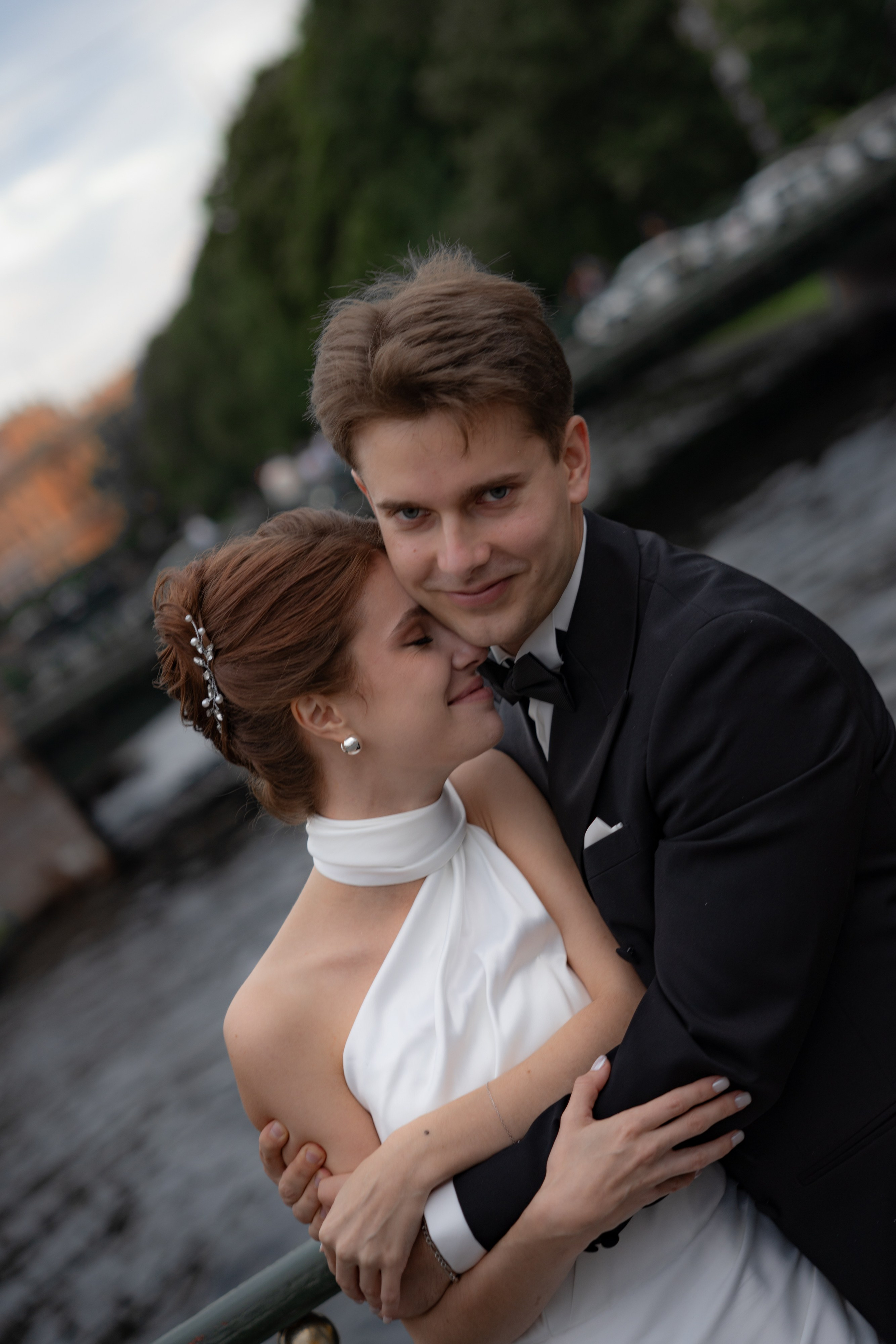 Свадебная съемка на закате. Свадебный фотограф Александр Невский в Санкт-Петербурге